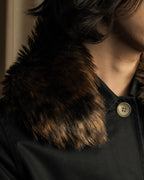 "PLEATS PLEASE ISSEY MIYAKE"
Long-haired fur neck dress