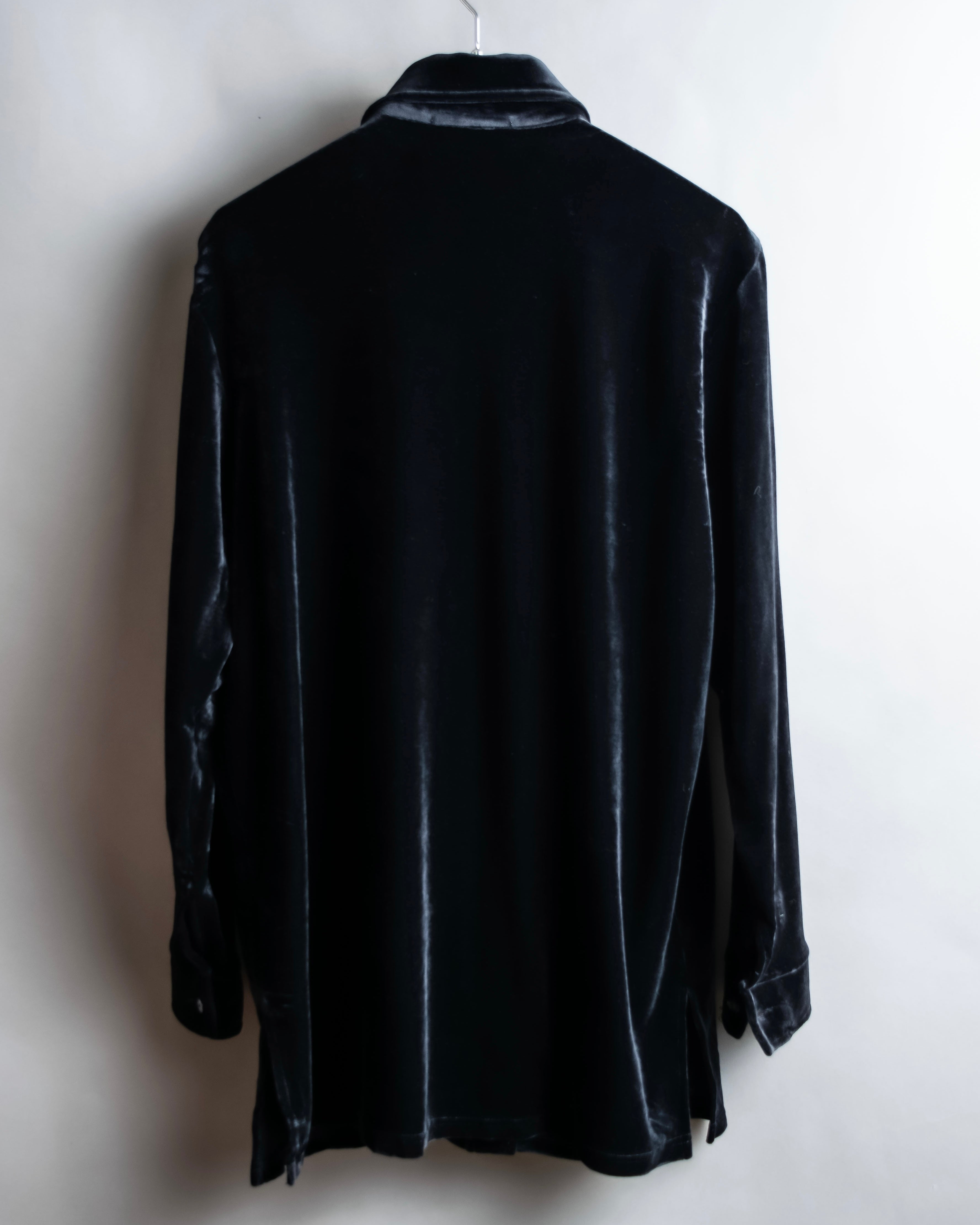 "EXPRESS" Beautiful glossy regular color velour shirt