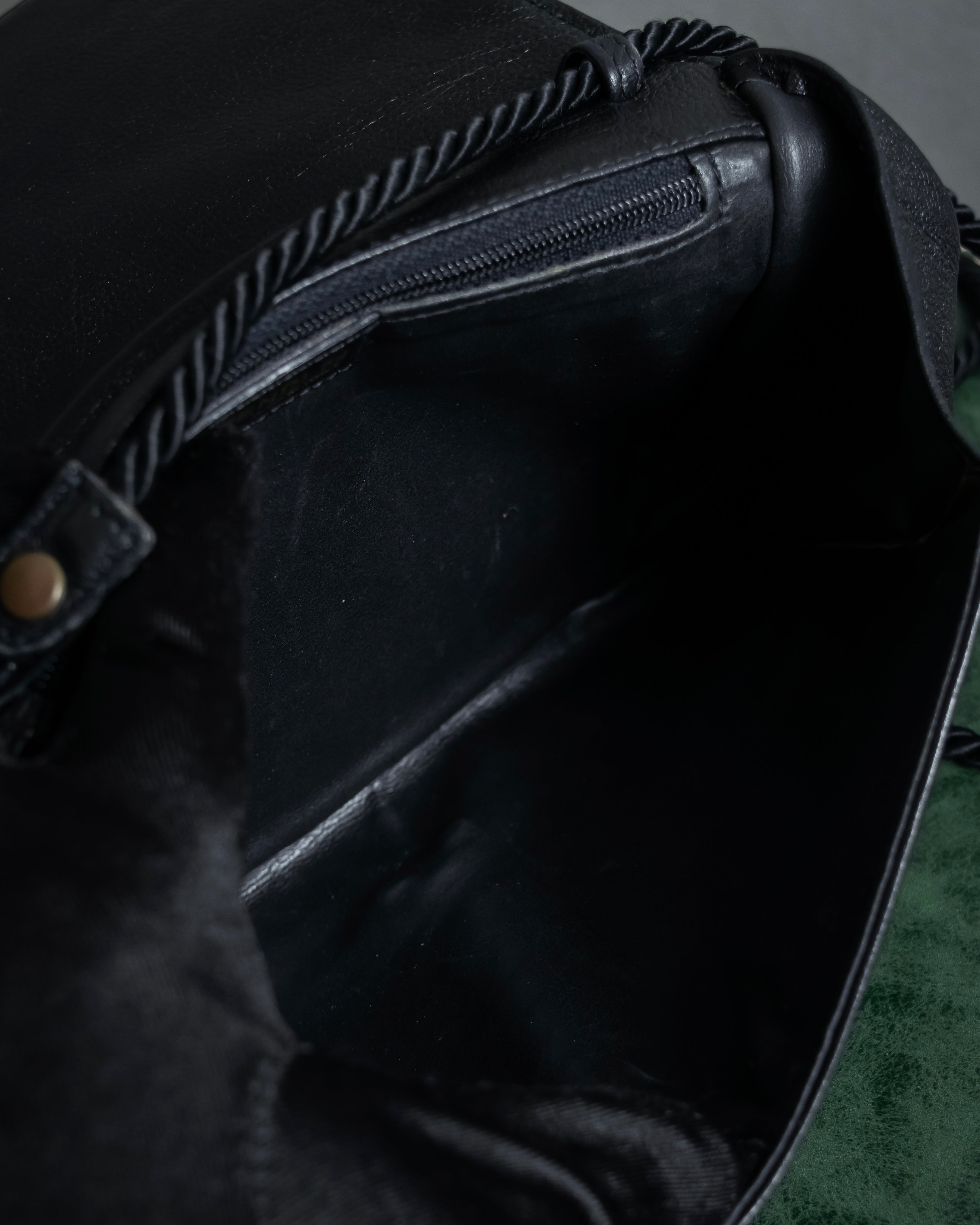 "FENDI" 80's Karl Lagerfeld design braided leather shoulder bag