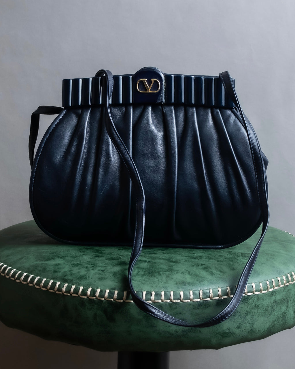 "VALENTINO" Gathered design rounded silhouette shoulder bag