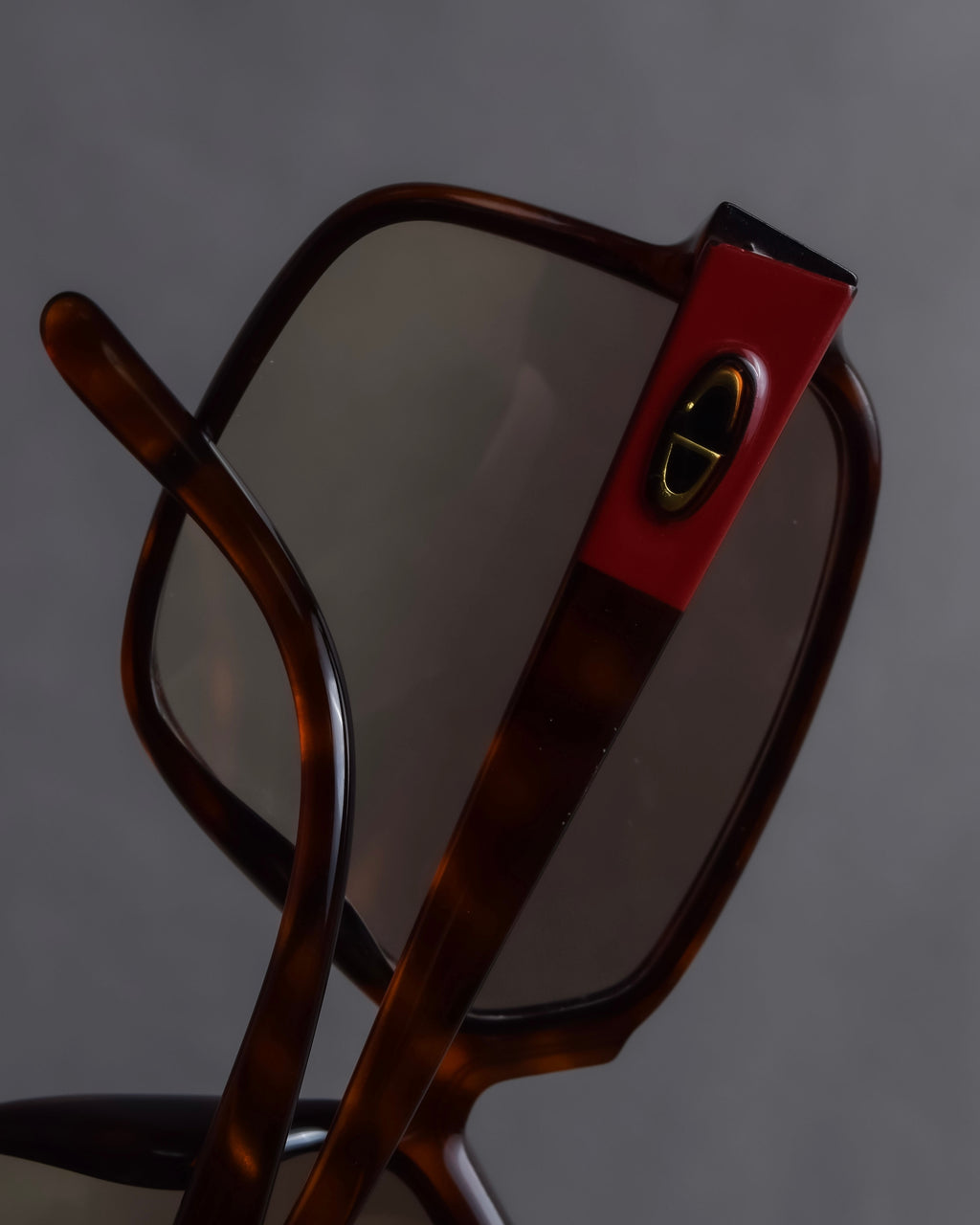 "Christian Dior Monsieur" Red temple gradient frame monsieur sunglasses