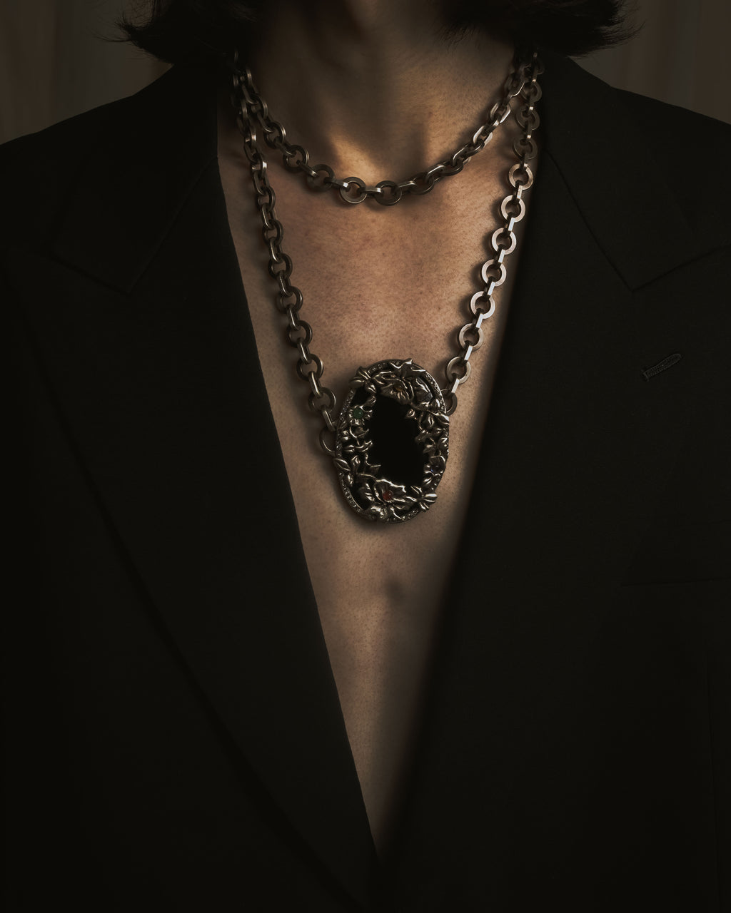 "VALENTINO GARAVANI" 2010’s dark romantic statement necklace＆belt