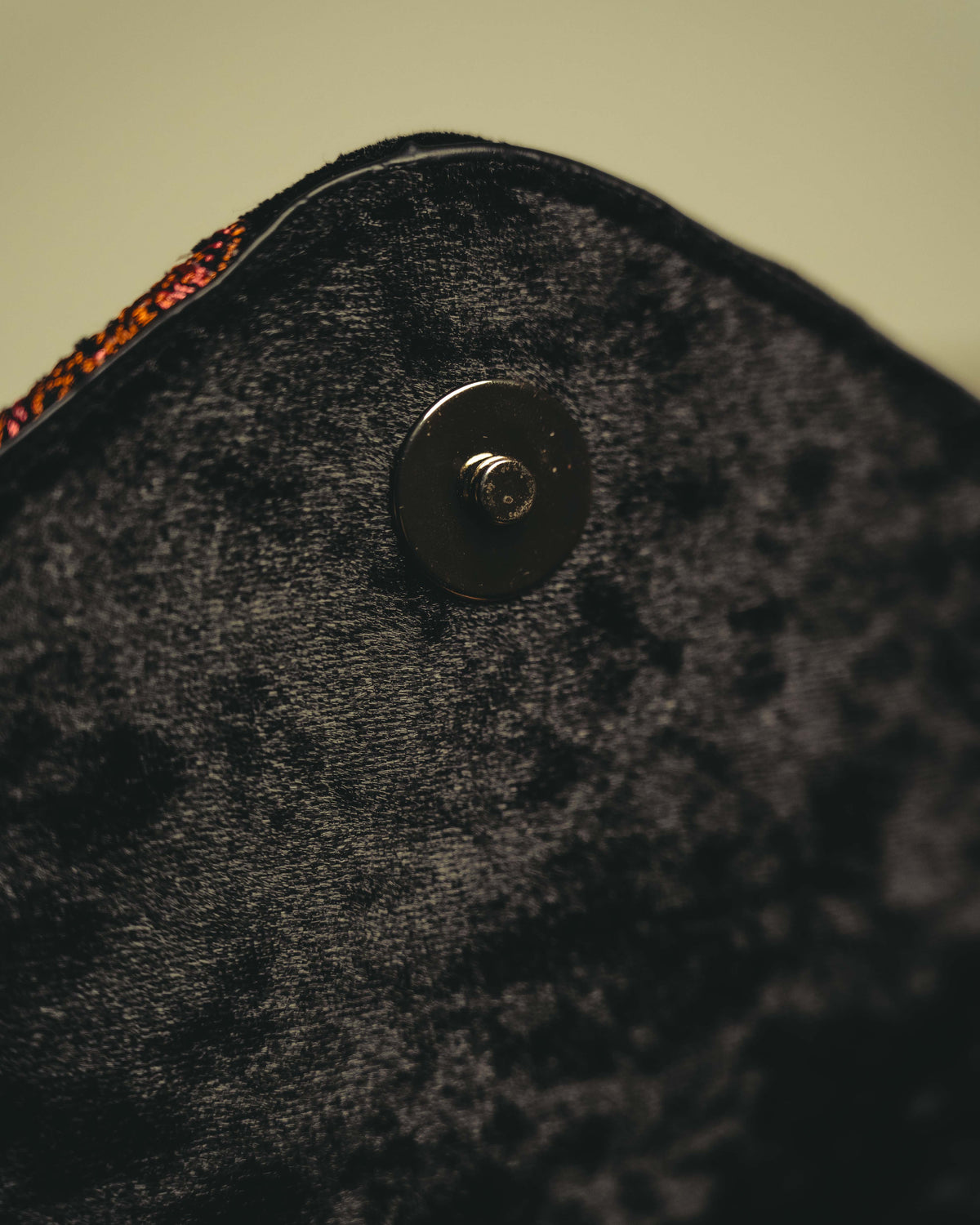 "VALENTINO" 80's-90's Ornately embroidered velvet chain shoulder bag