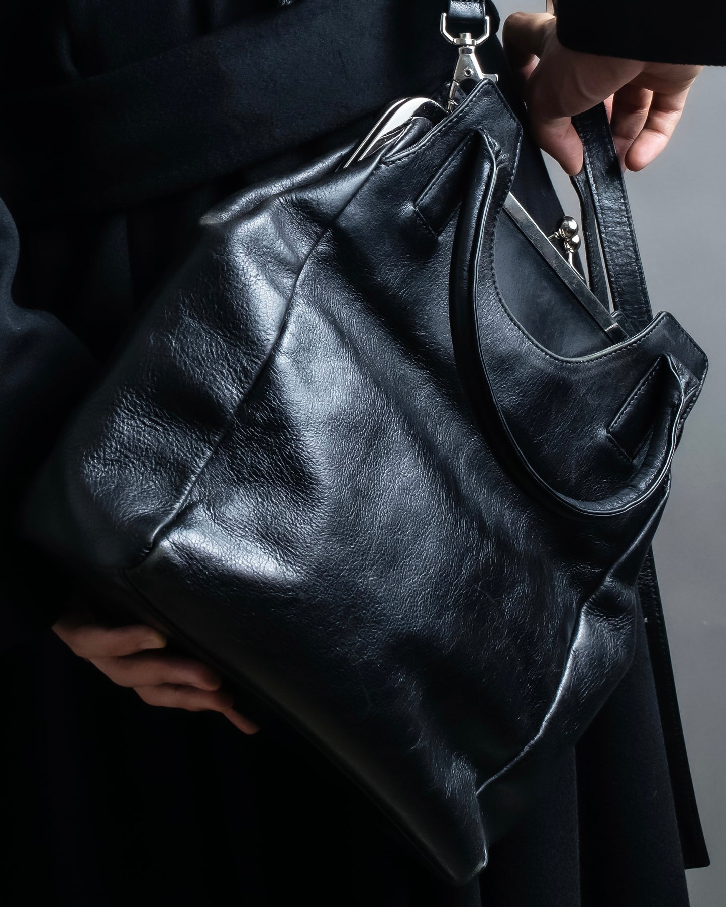 "YOHJI YAMAMOTO +NOIR"" 19AW clasp design 2way leather bag