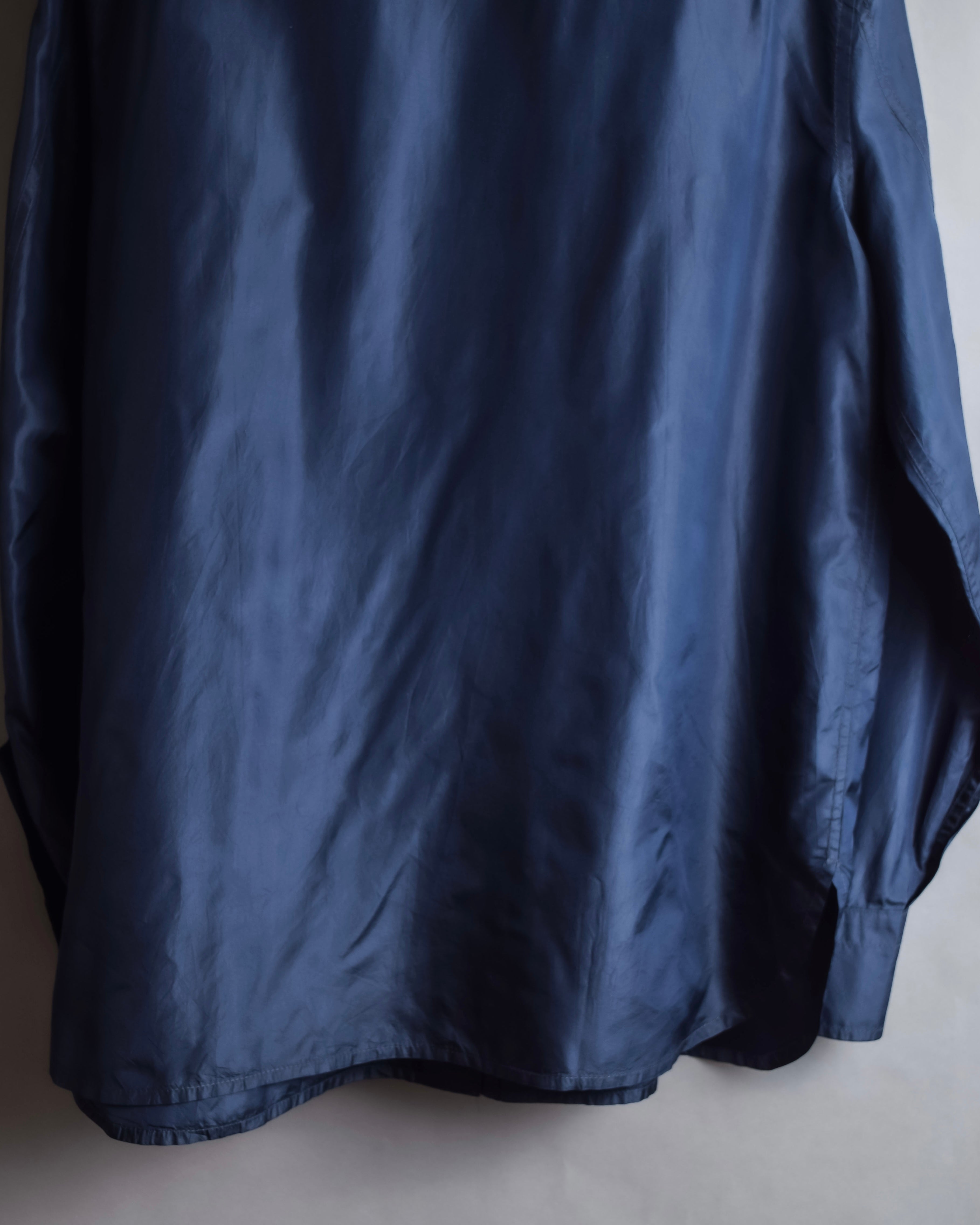 "LOEWE" 90's-00's Fly front silk shirt