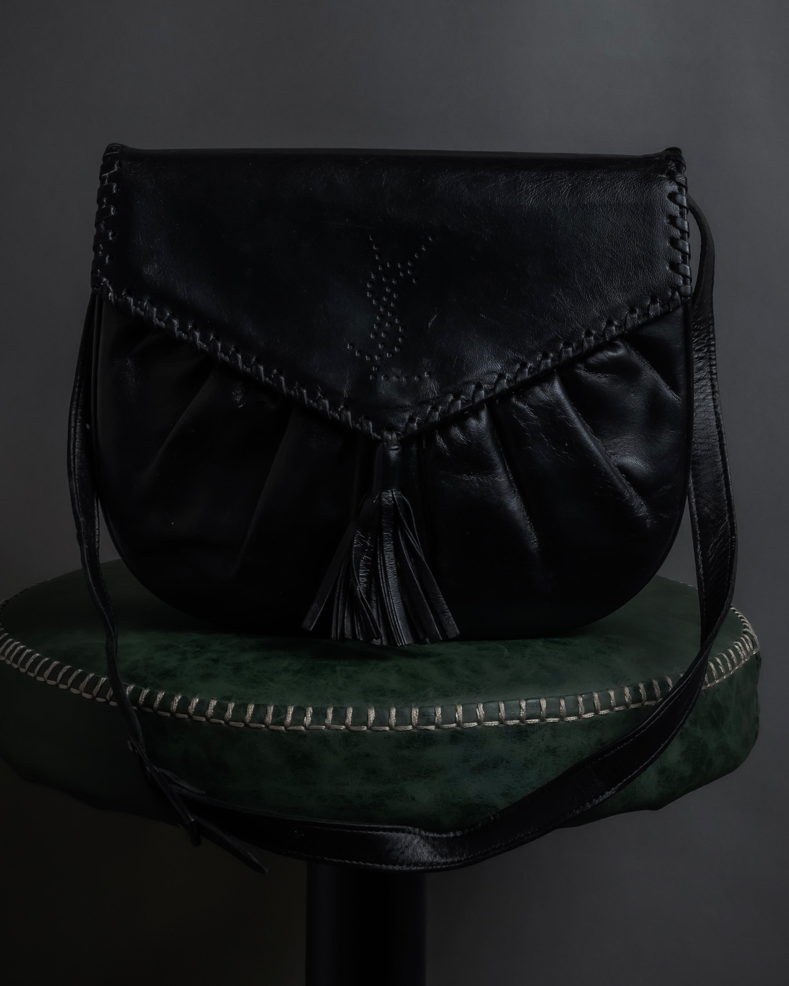 "YVES SAINT LAURENT" 80's-90's Logo engraved tassel detail bag