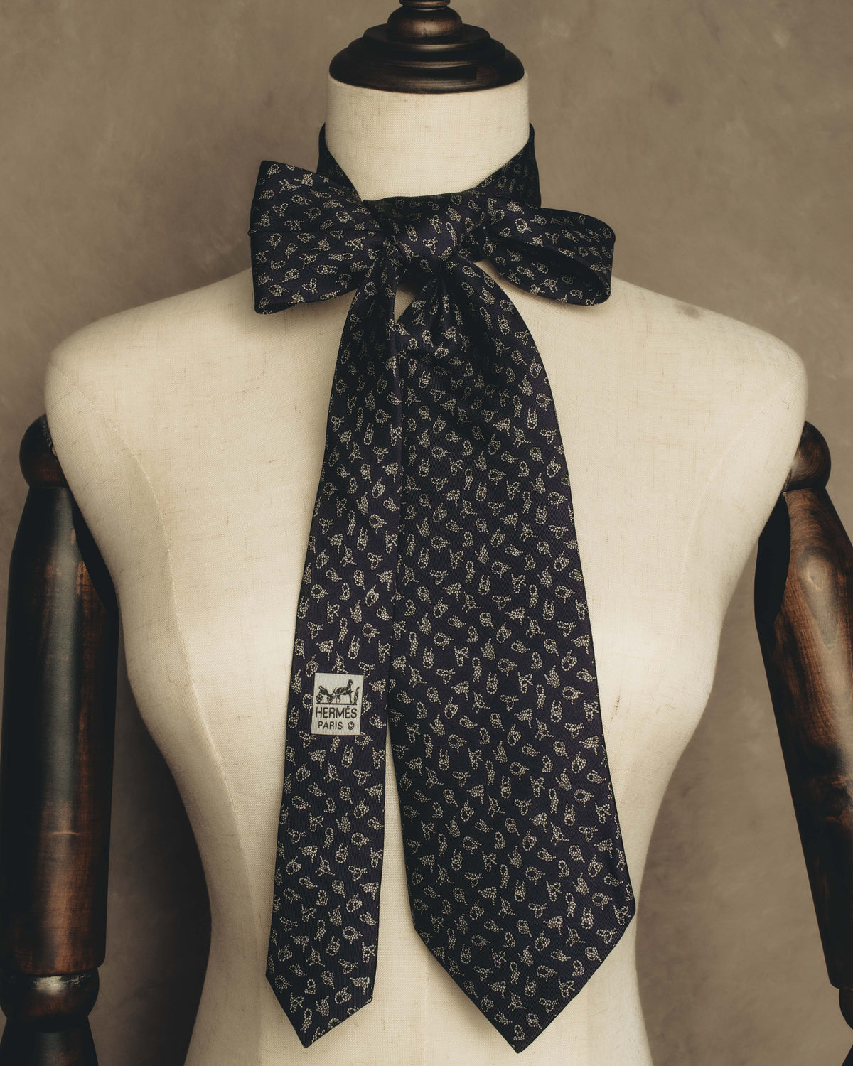 "Hermès" 80's-90's Classic jacquard silk necktie