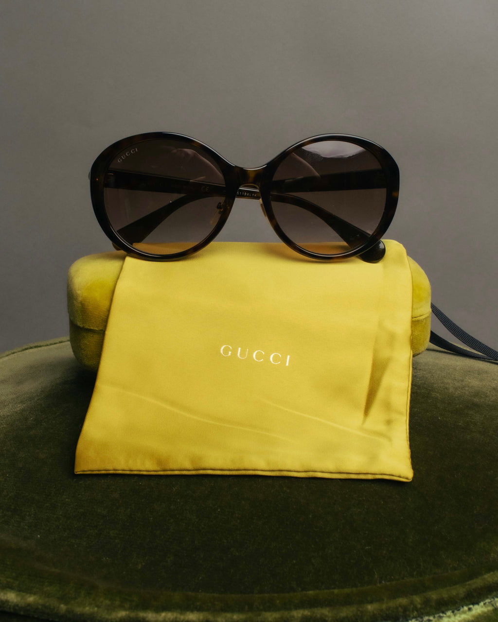 "GUCCI" 2010's Tortoiseshell oversized sunglasses