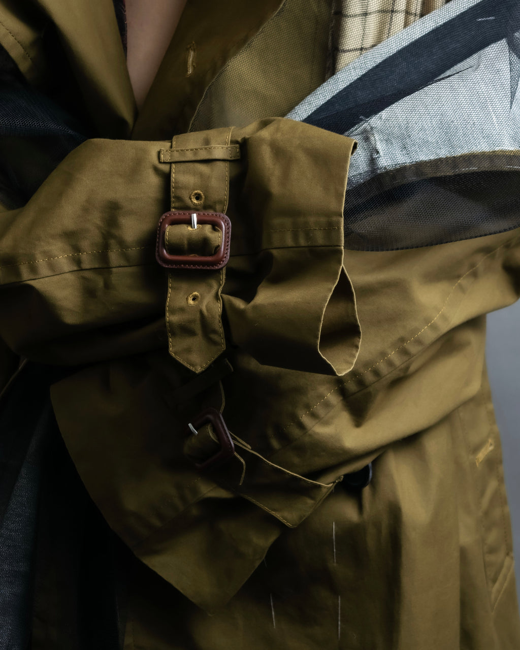 "MAISON MARGIELA" 20AW reconstructed tulle docking trench coat