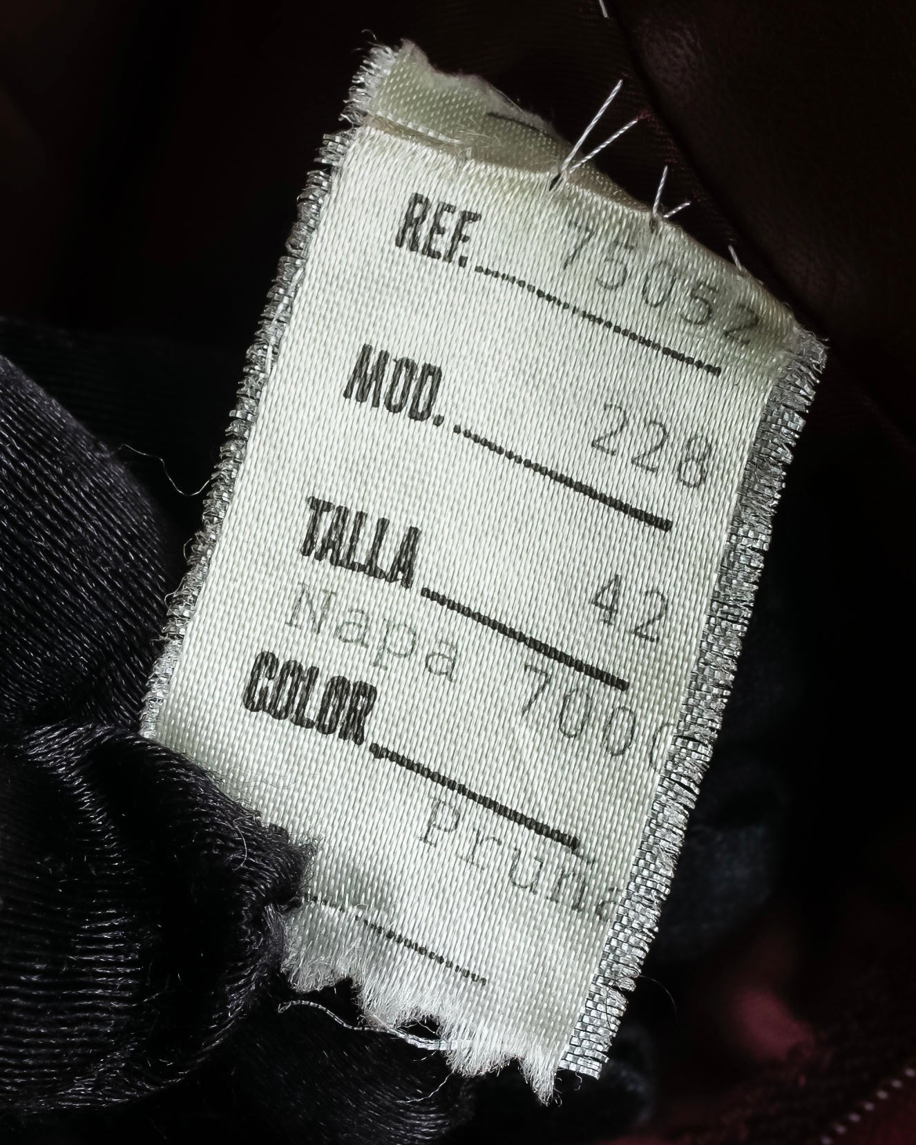 "LOEWE" Burgundy leather front button middle skirt