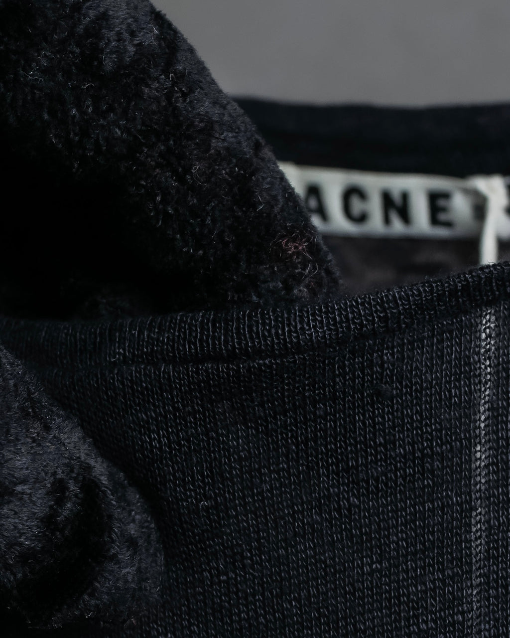 "Acne" Back＆sleeve cutting slit design pullover