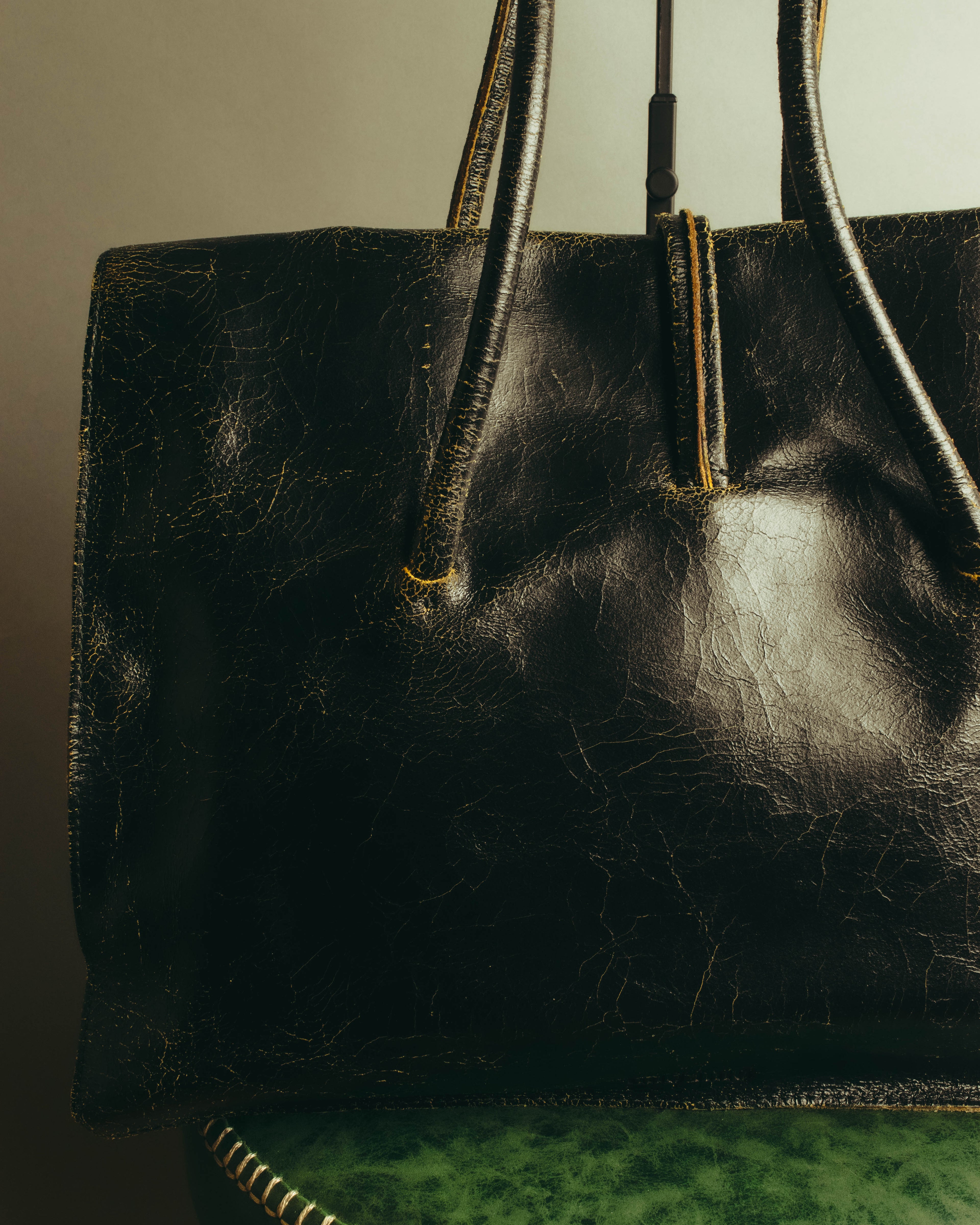 "Miu Miu" 90's-00's Cracked leather tote handbag