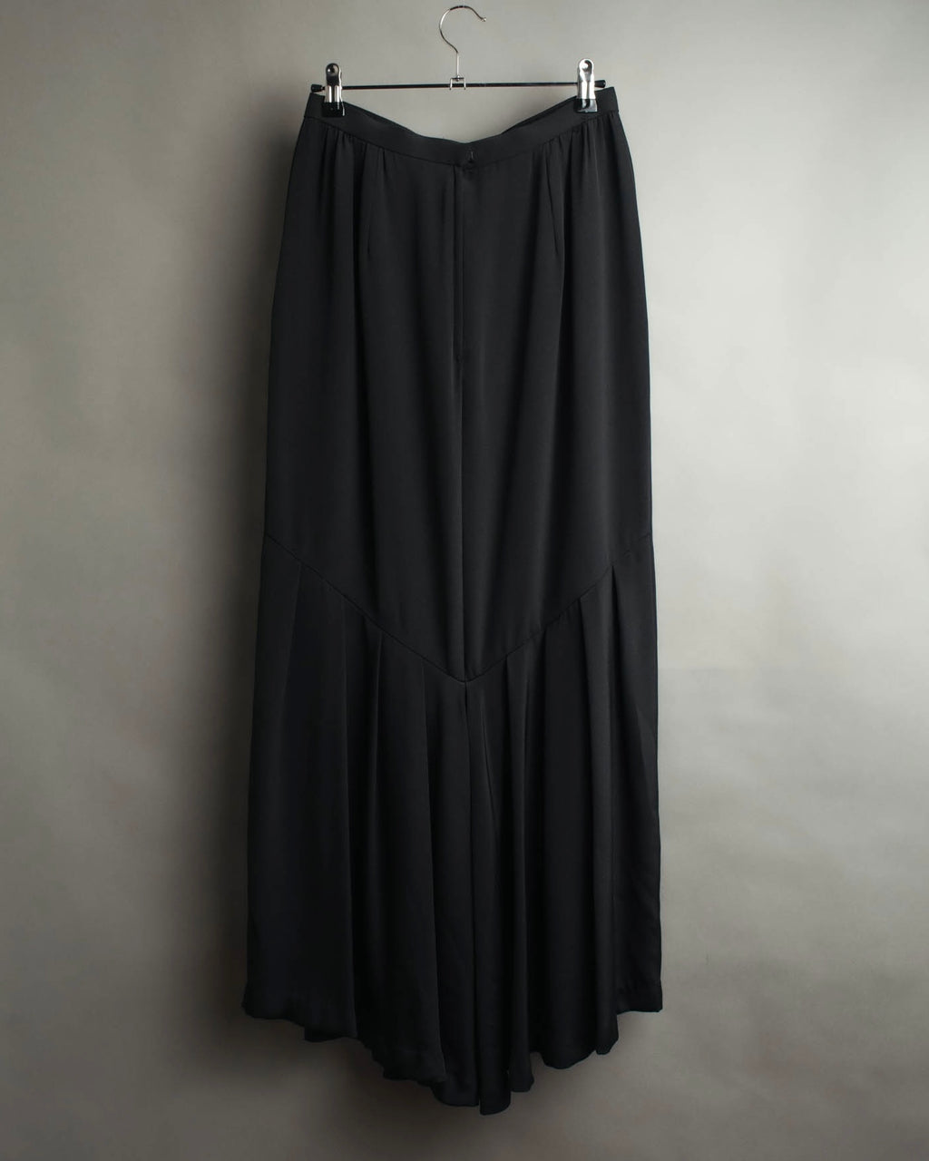 -SPECIAL- “Christian Dior” 80’s silk pleated long skirt