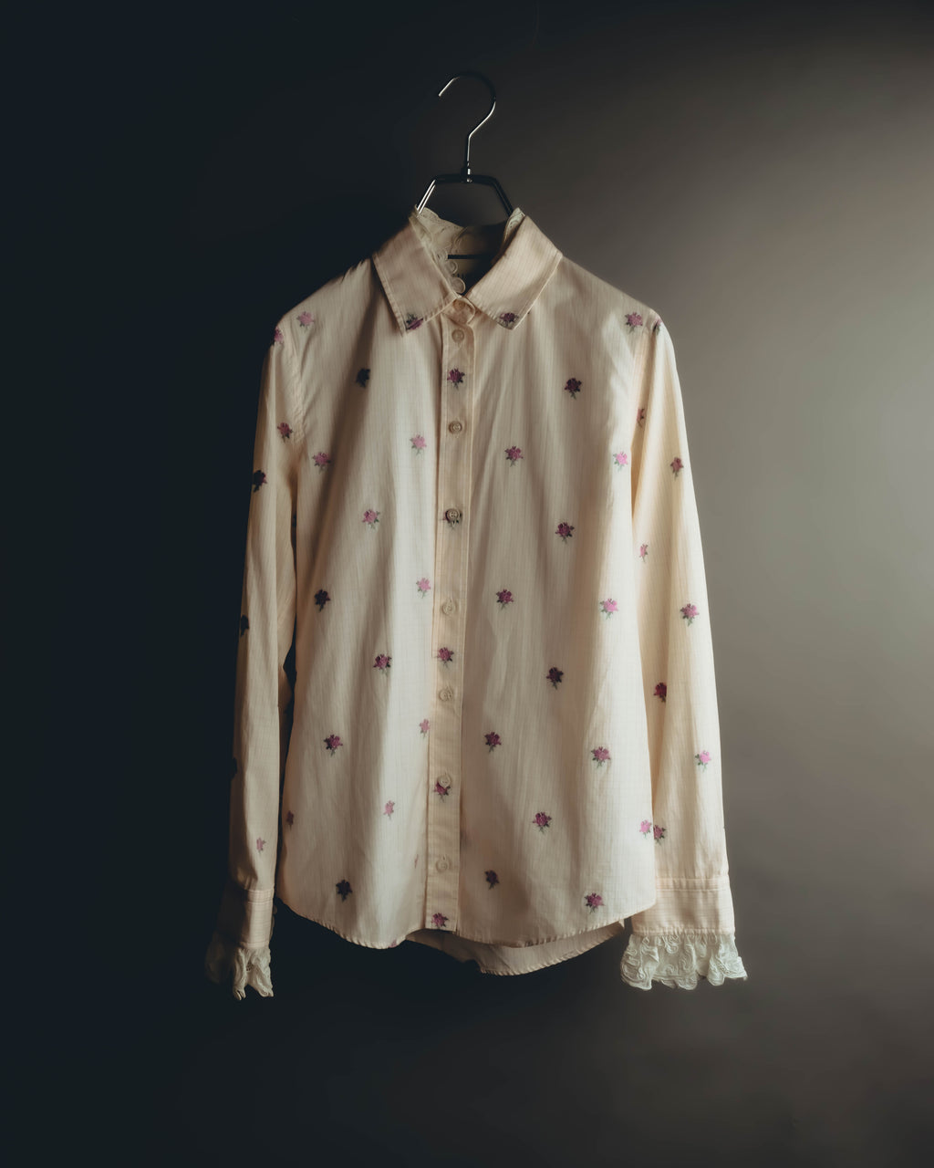 "GUCCI" 2010's-20's Romantic embroidered lace blouse