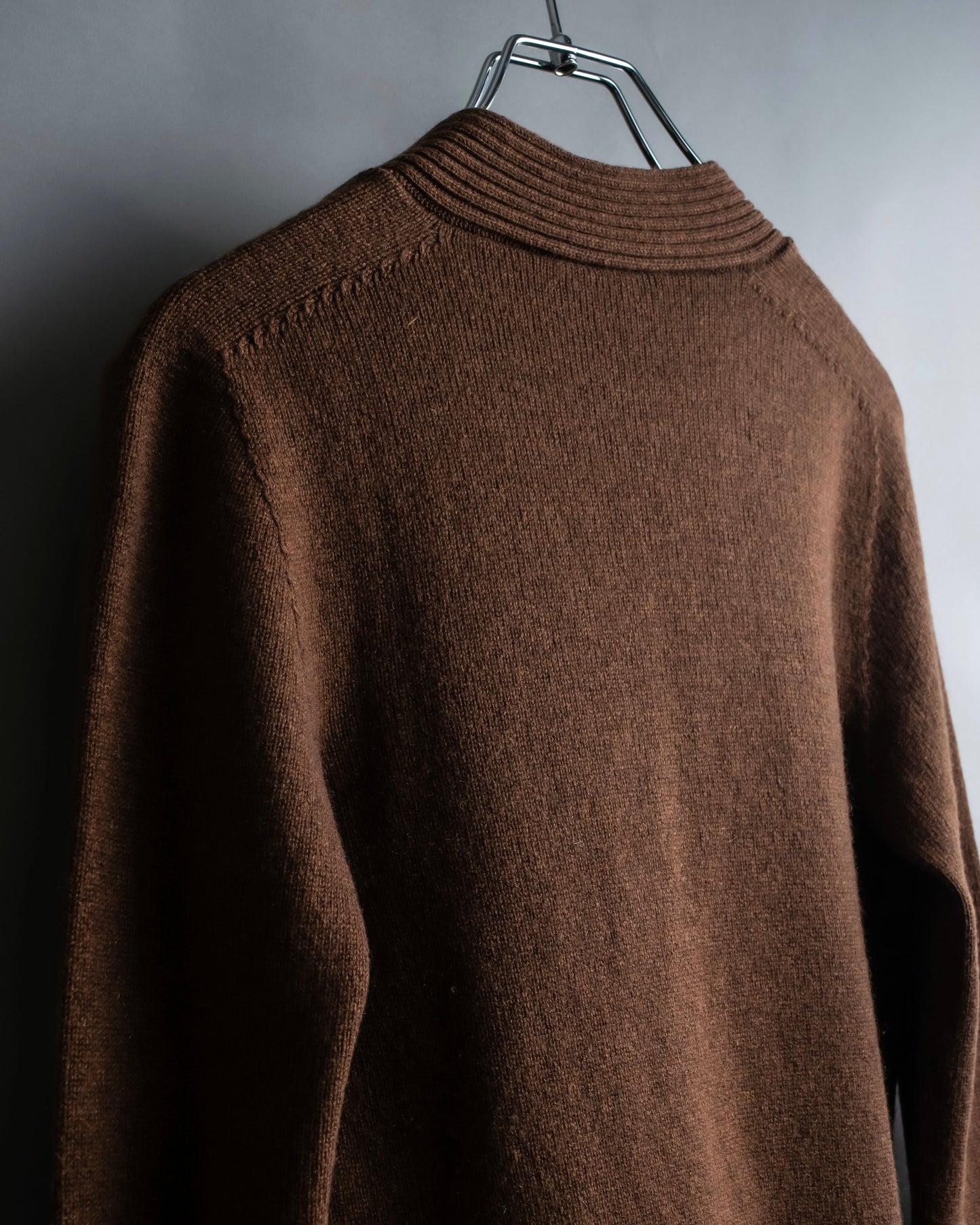 "HERMES" 100% cashmere V neck design knit