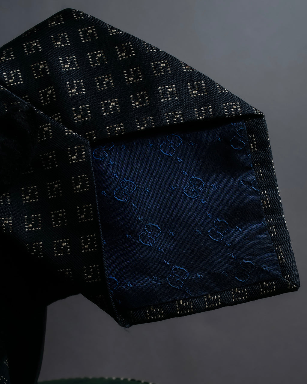 "GUCCI" G motif pattern silk necktie