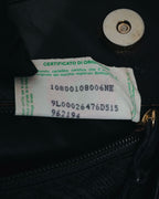 –SPECIAL– "BOTTEGA VENETA"
90’s-00’s intrecciato trapezoid handle bag