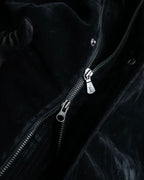 "VERSACE sport"
Stand collar double zipper suede blouson
