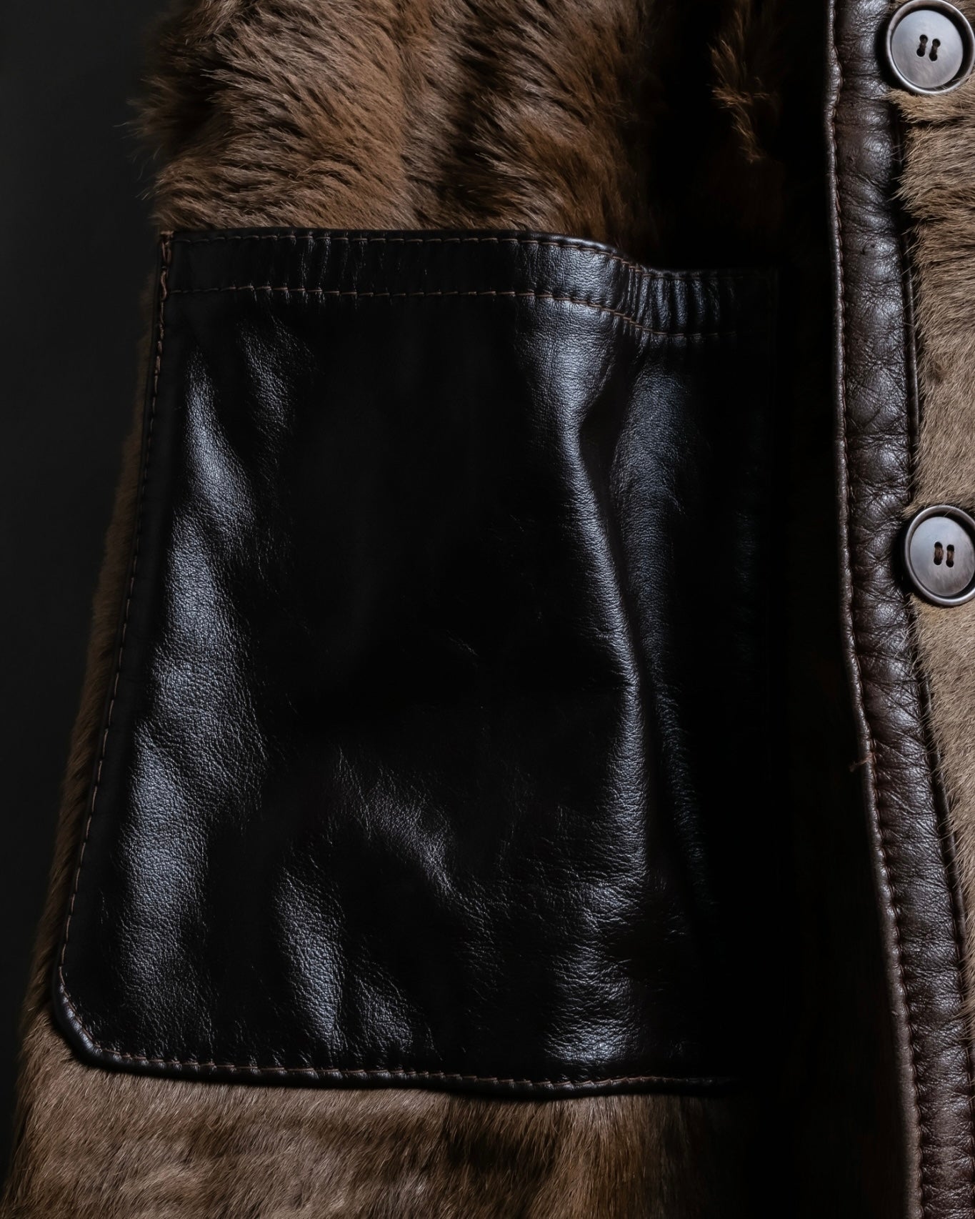 Special oversized vintage double-breasted fur coat