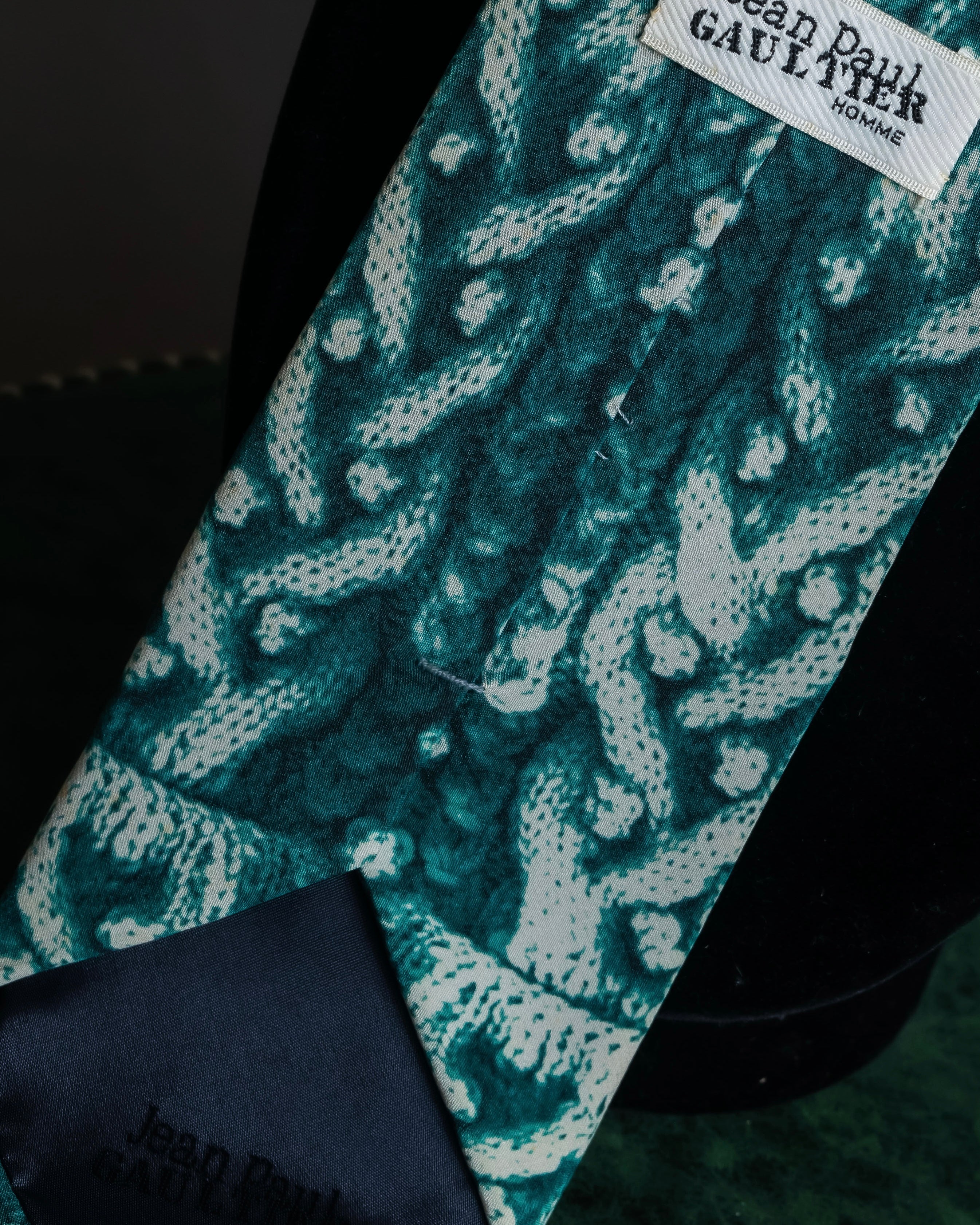 "JEAN PAUL GAULTIER" Trompe l'oeil design silk neck tie