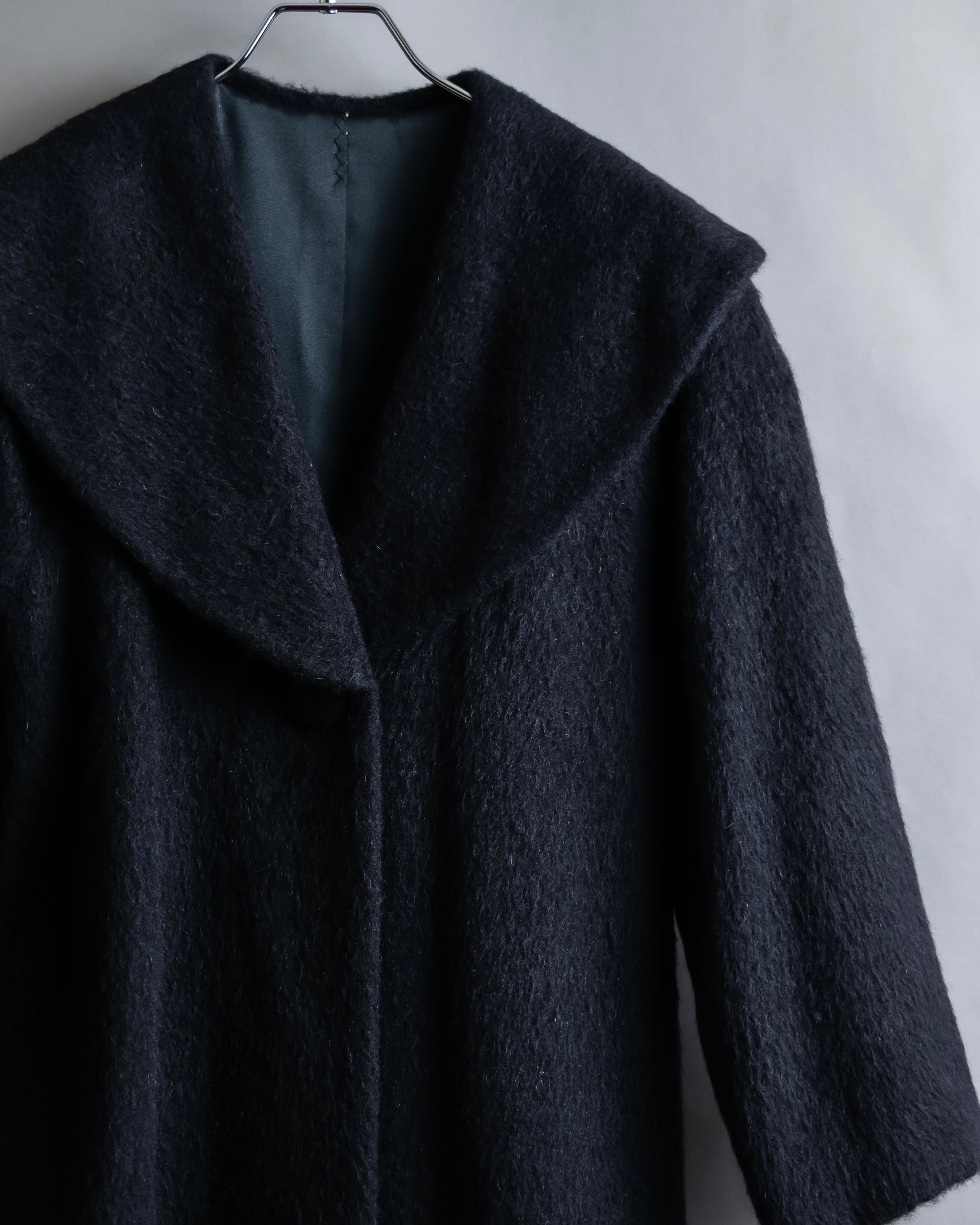 "YVES SAINT LAURENT" Large shawl collar black long coat