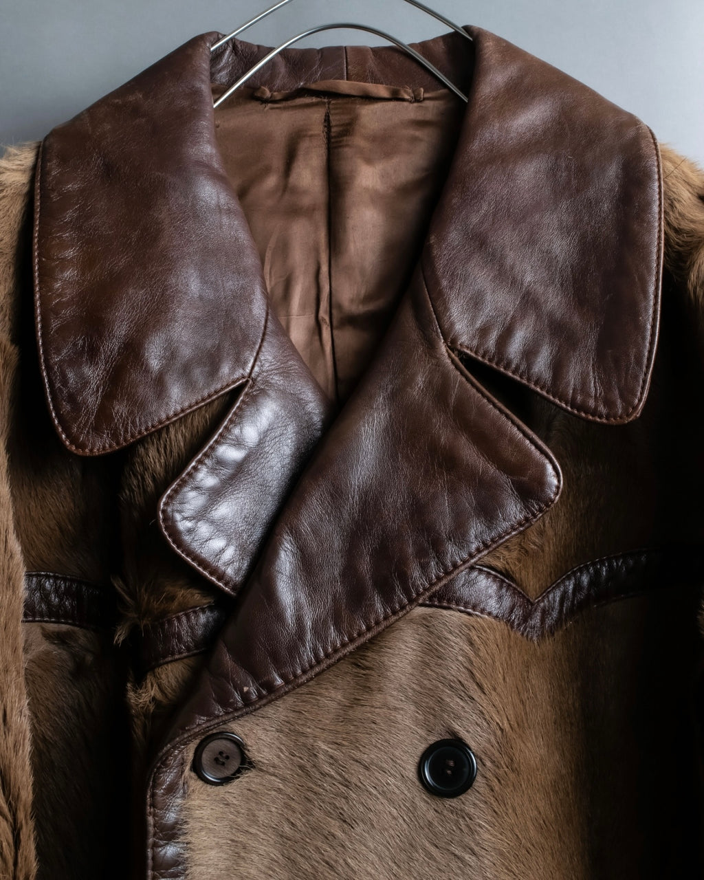 Special oversized vintage double-breasted fur coat