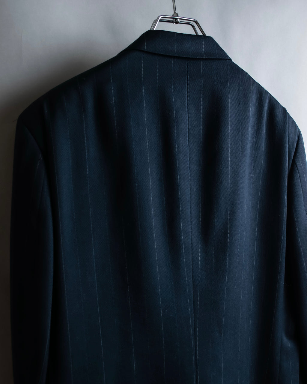 "CHRISTIAN DIOR MONSIEUR"
 Fine pitch stripe pattern notch lapel tailored jacket