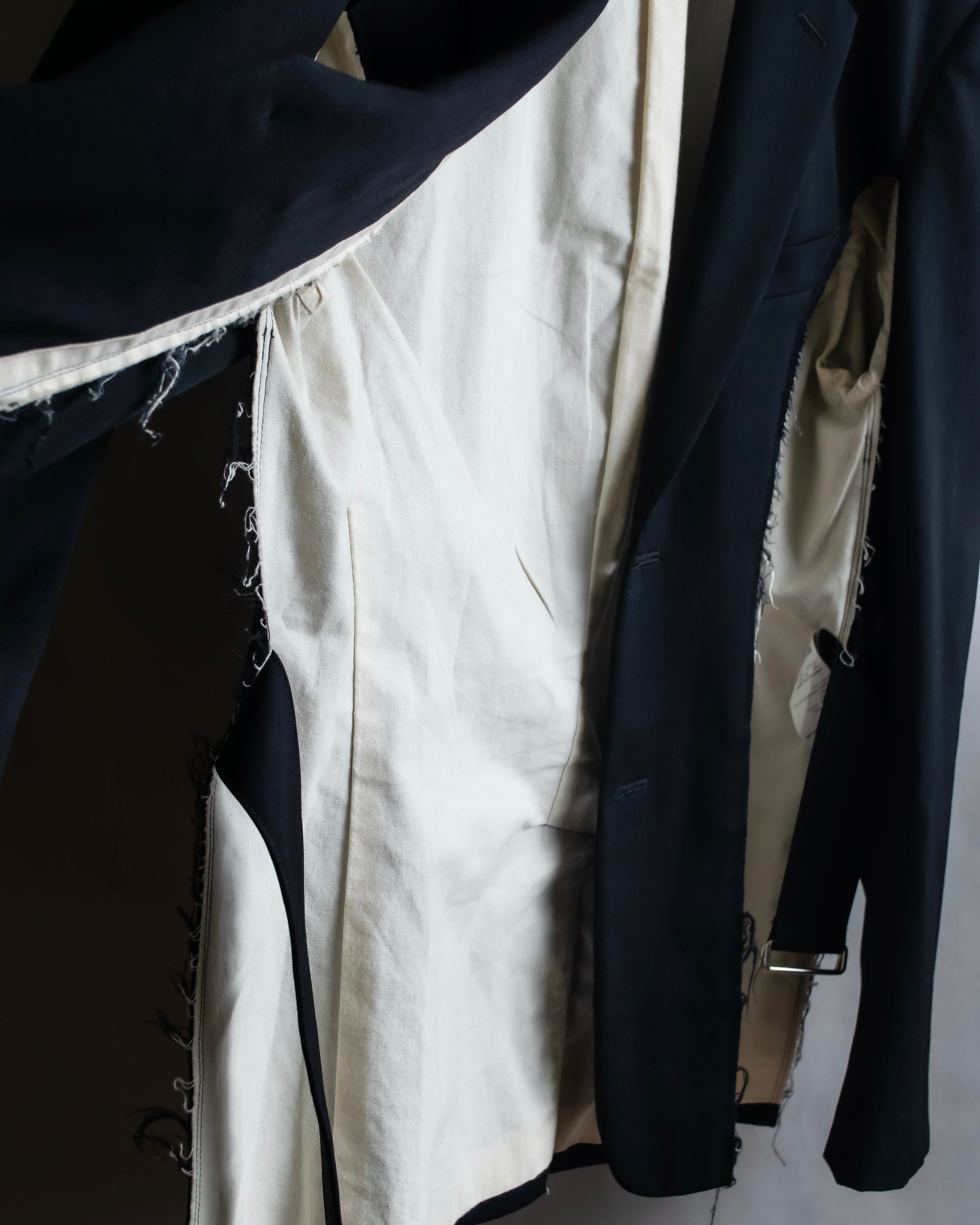 "COMME des GARCONS HOMME PLUS" 17AW Cutting design belted tailored jacket