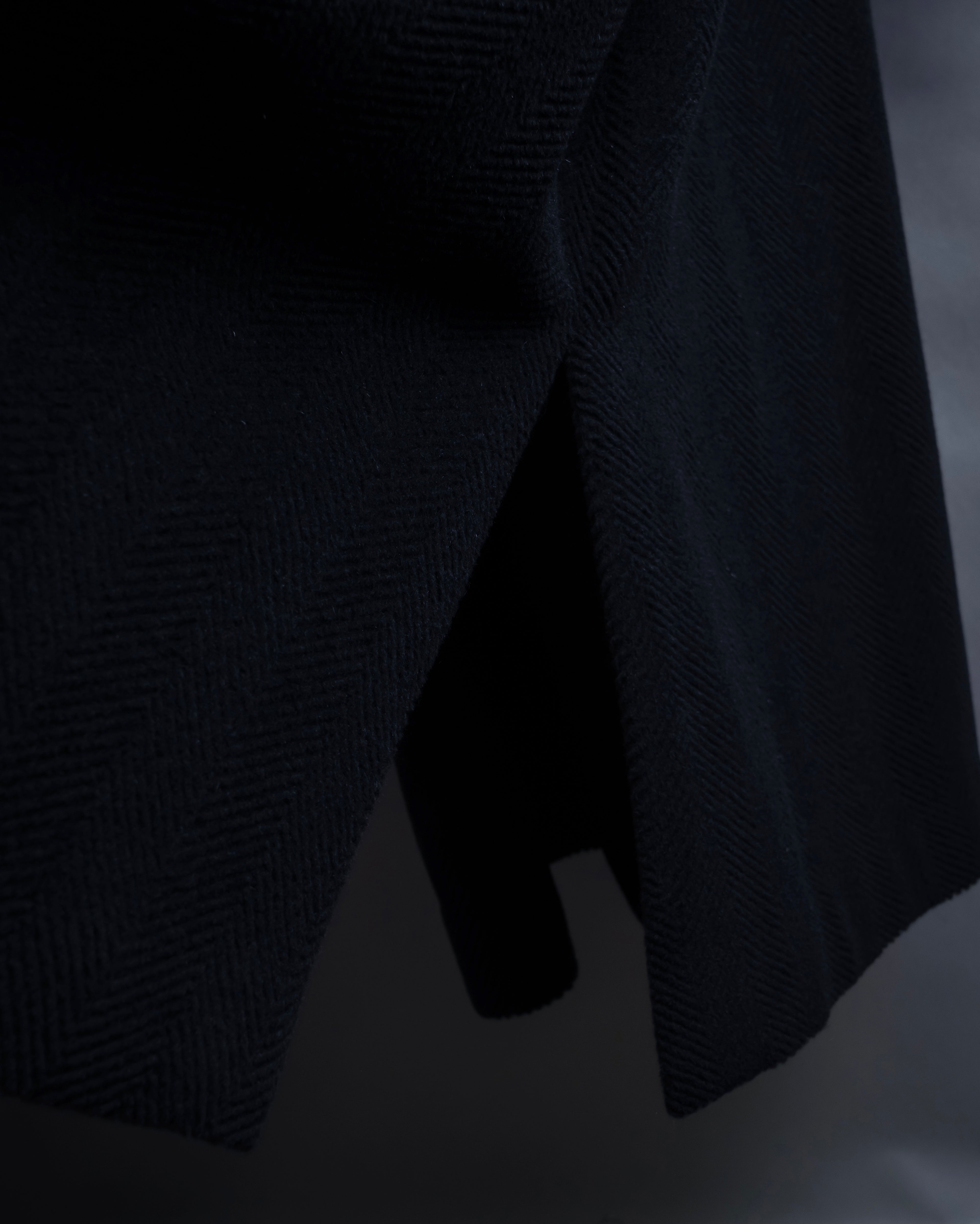 -SPECIAL- "YVES SAINT LAURENT"
80's-90's Raglan sleeves 100% angora stand collar coat