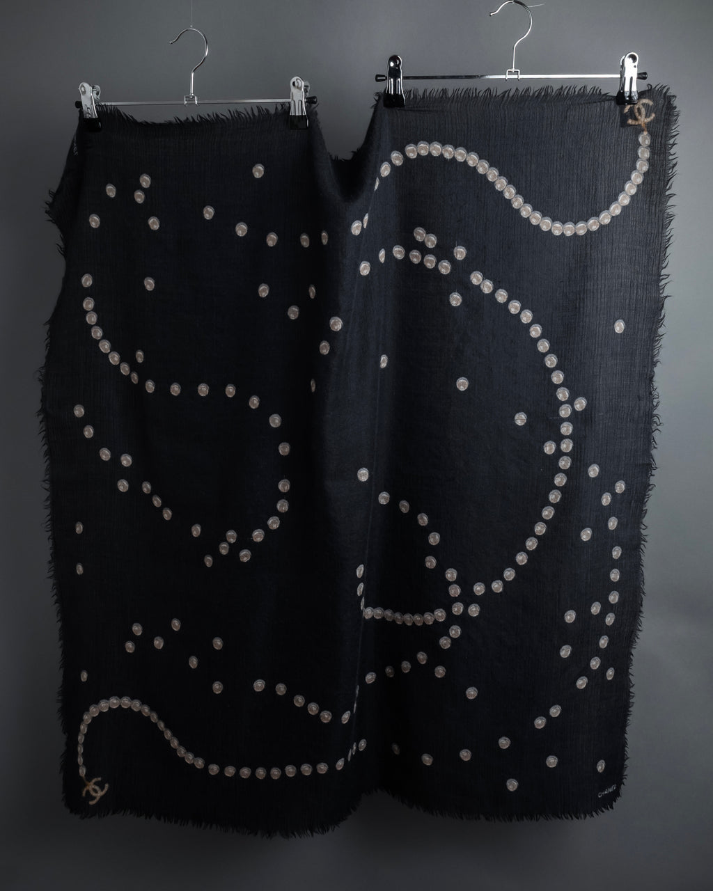 "CHANEL" Pearl fringe design gauze scarf