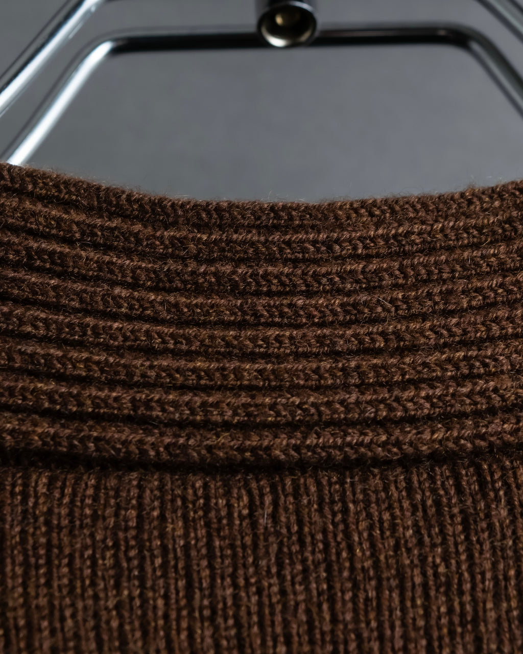 "HERMES" 100% cashmere V neck design knit