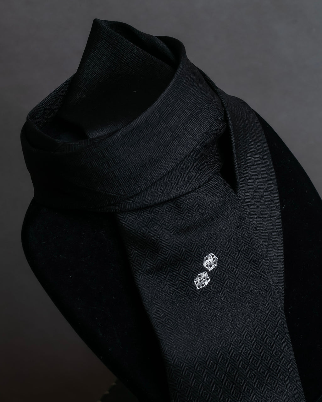 "HERMES" Dice embroidery design silk neck tie