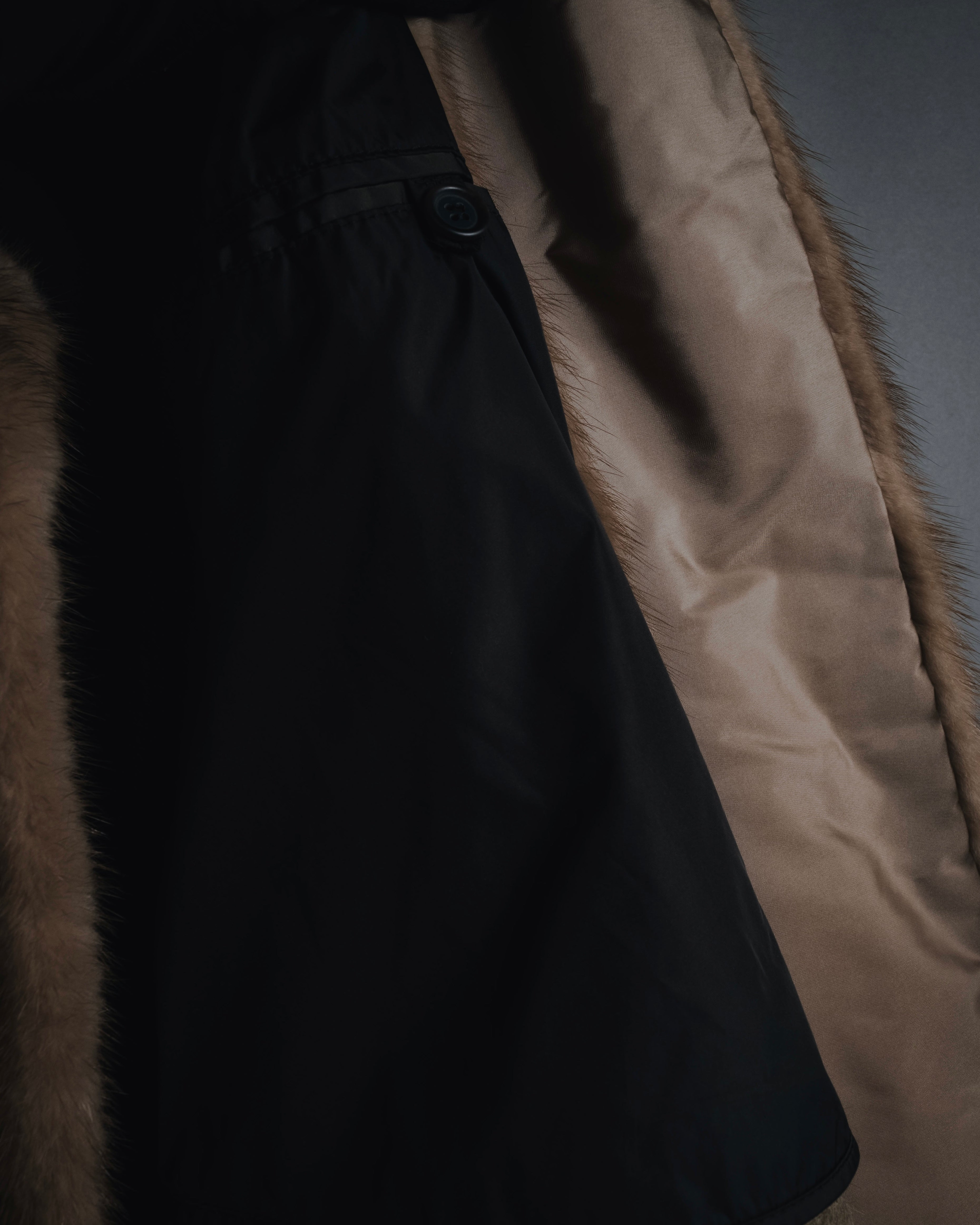 "PRADA" 90’s-00’s embellished fur-collar stretch tech coat