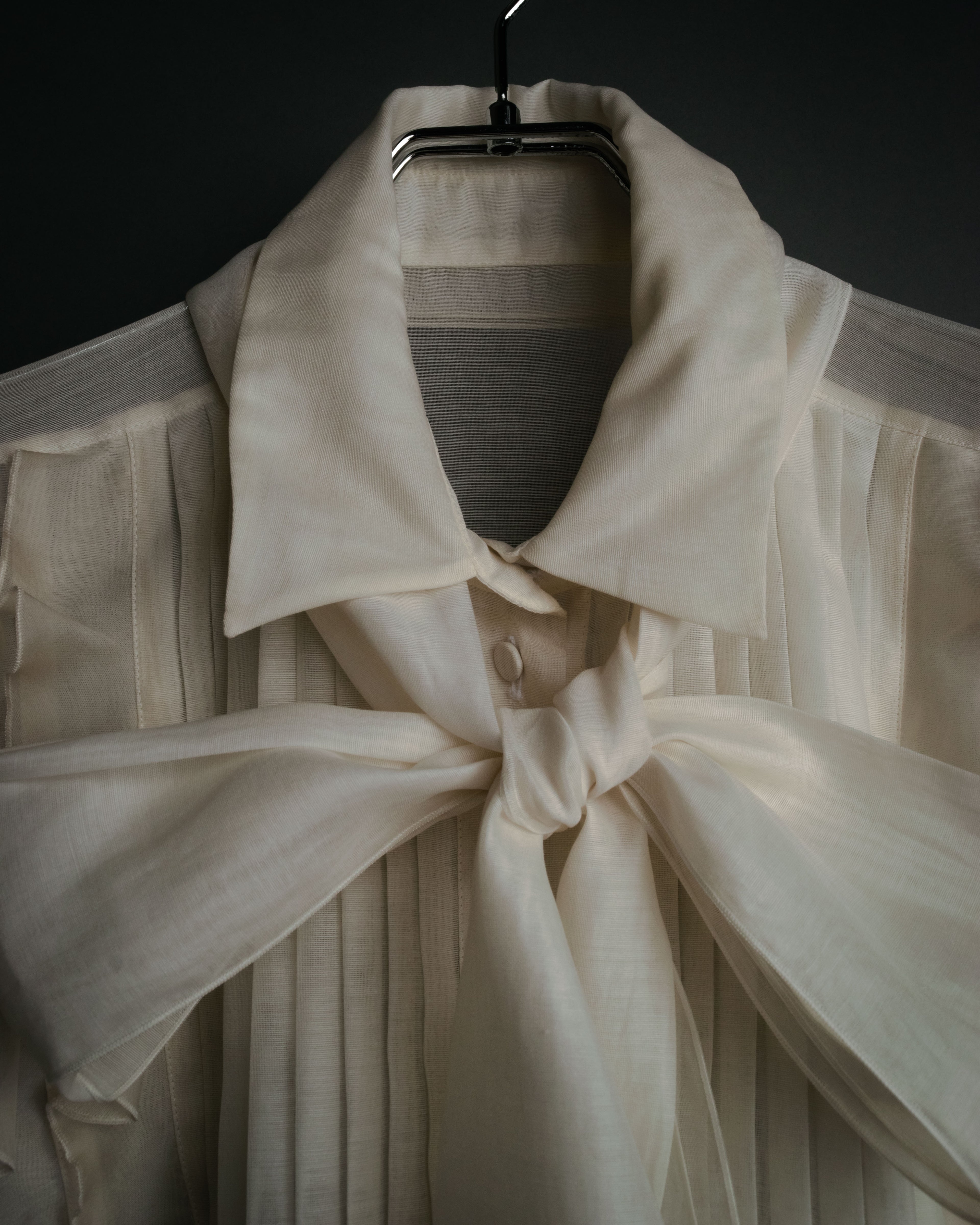 -SPECIAL- “VALENTINO ROMA” 2000’s sheer bow tie ruffled blouse