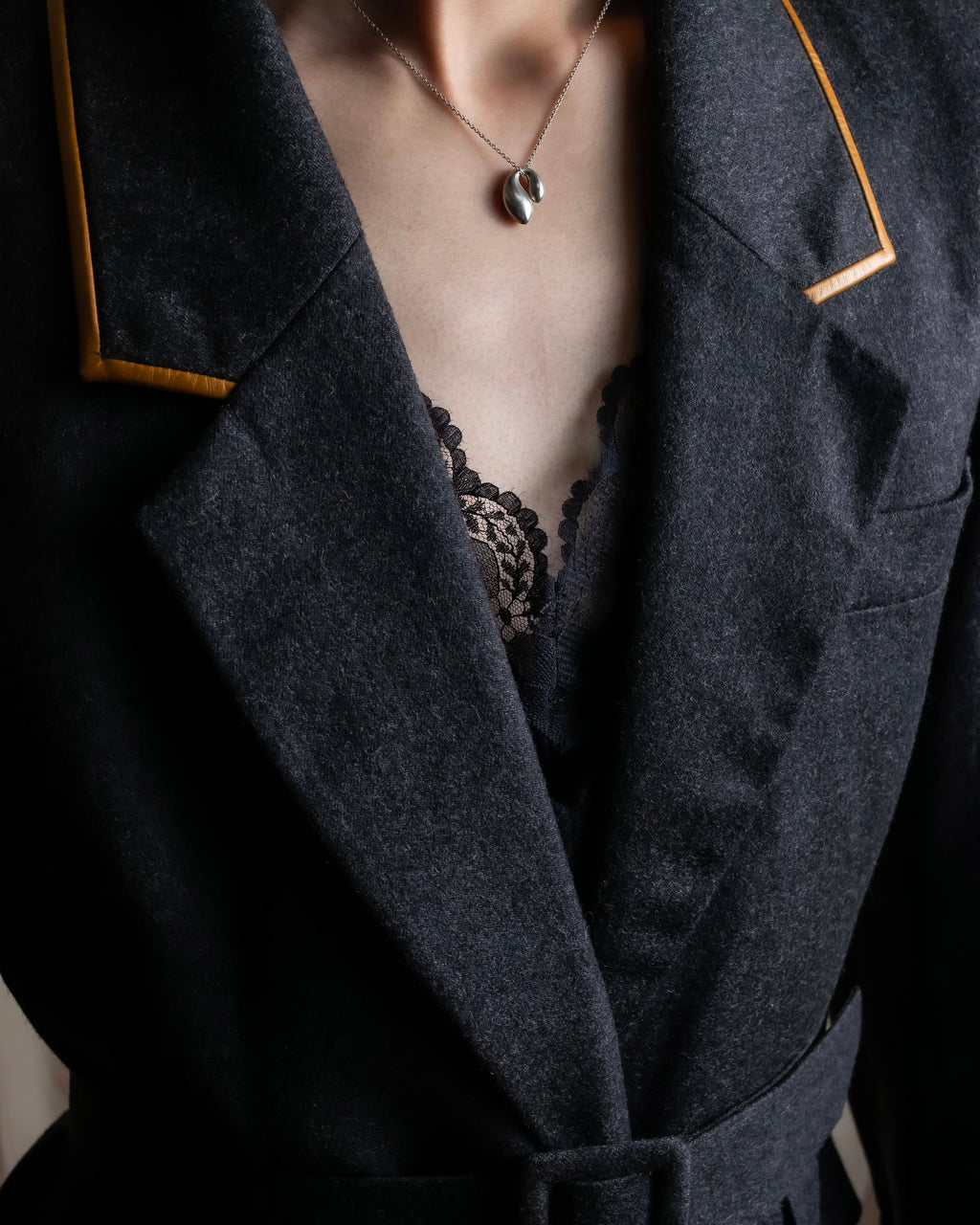 "HERMES" Vintage leather piping design belted tailored jacket