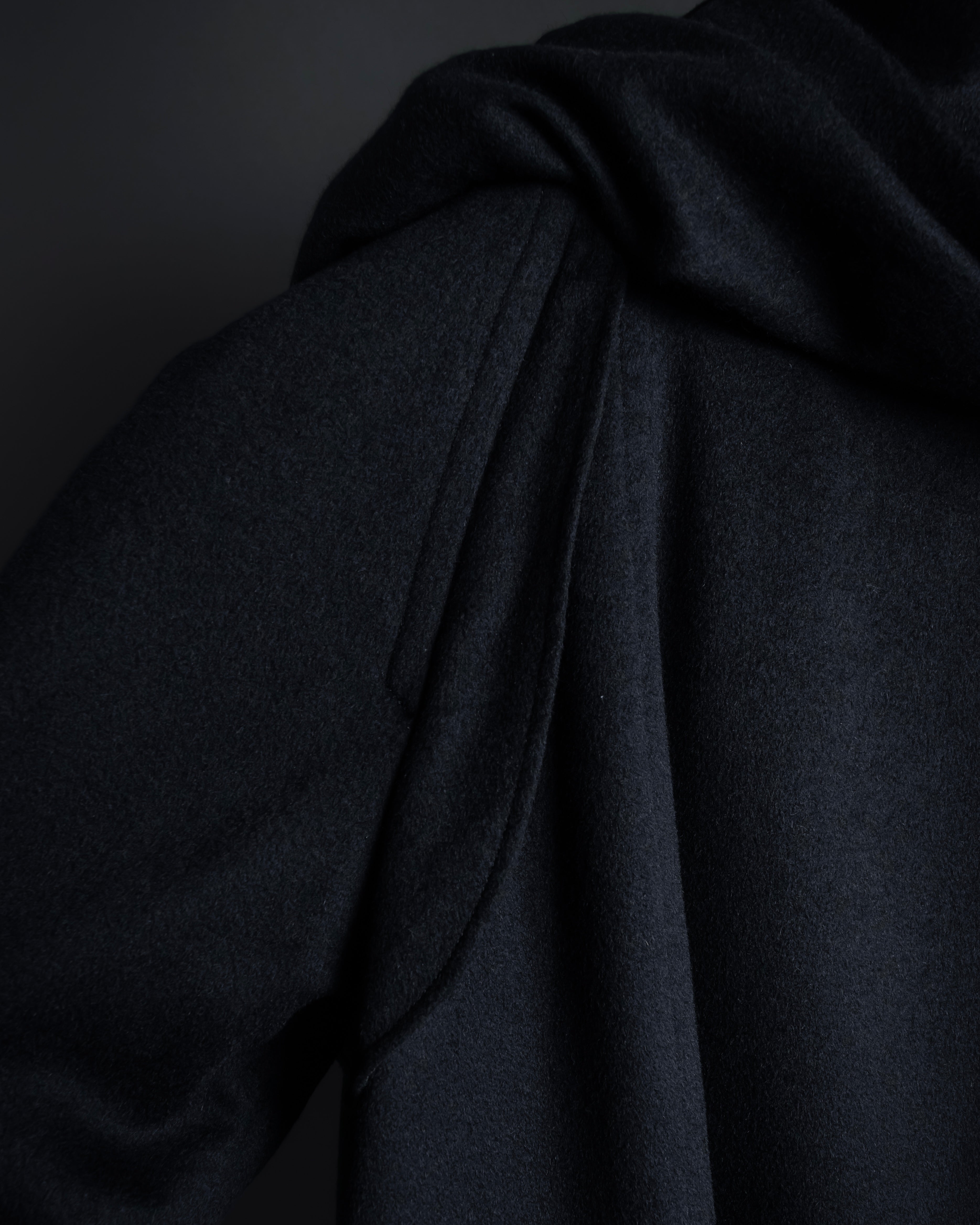 "TORUICHOU" Muffler-style collar military detail coat