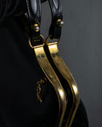 "Roberta Di Camerino" Logo motif charm design modern doctor bag