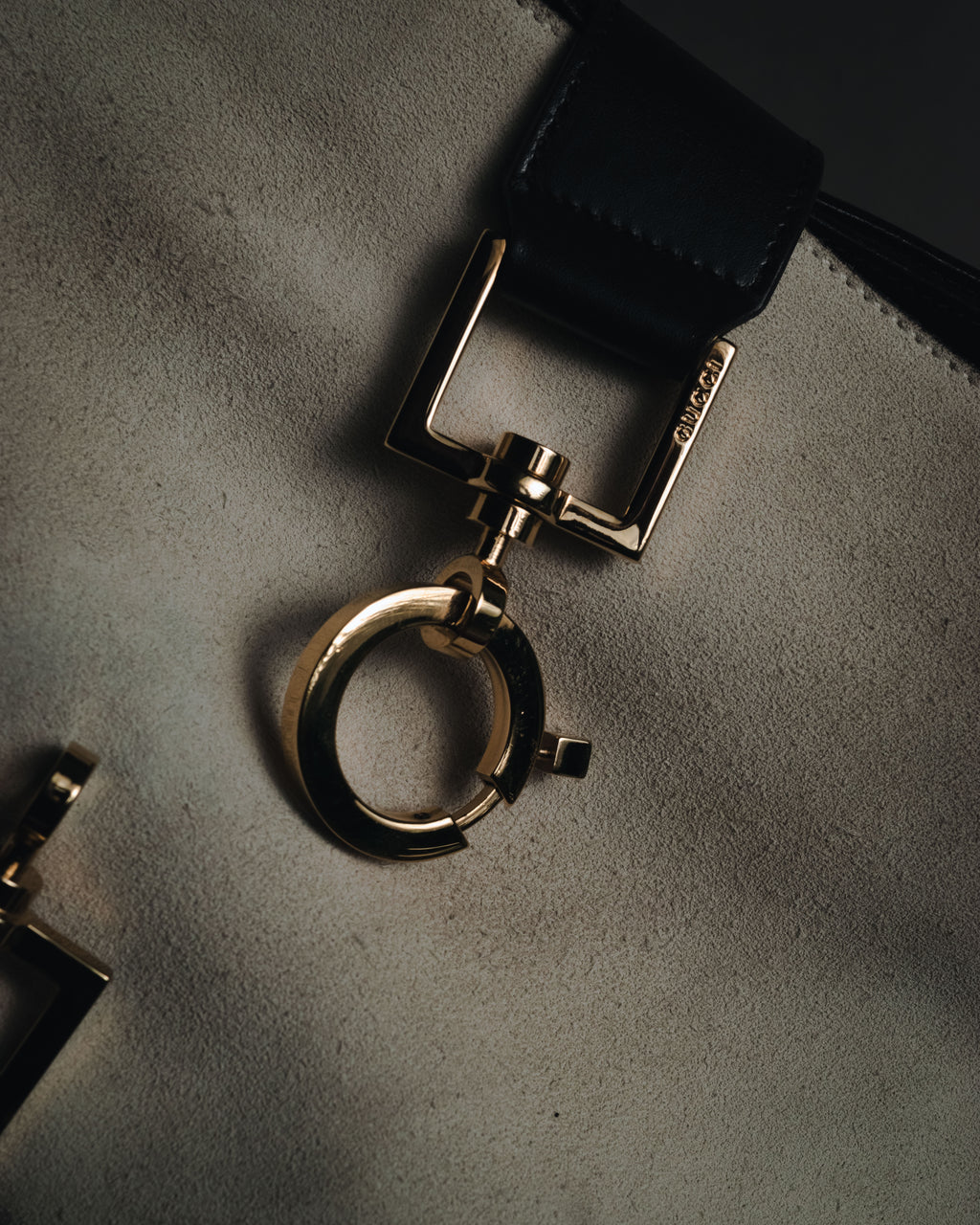 "GUCCI" 90’s-00’s suede piston-closure shoulder bag