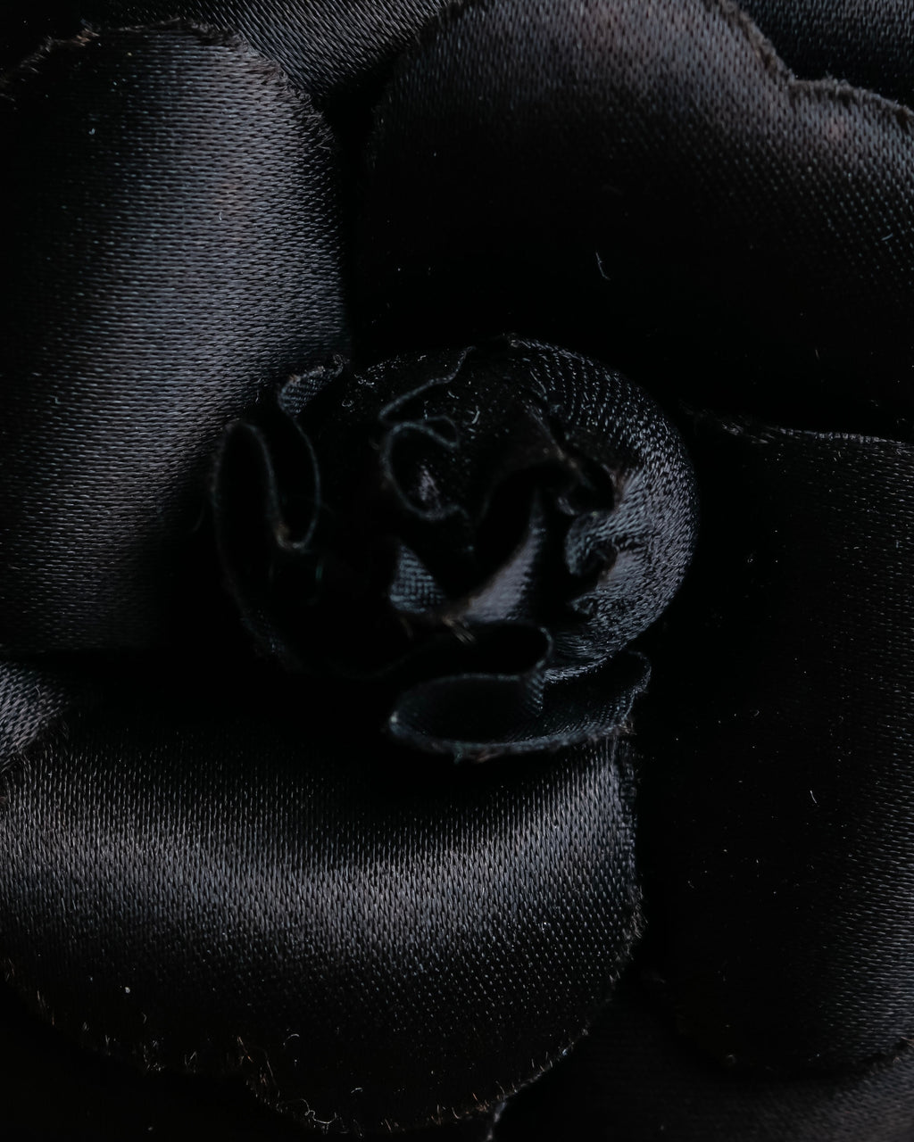 "CHANEL" Black camellia motif brooch