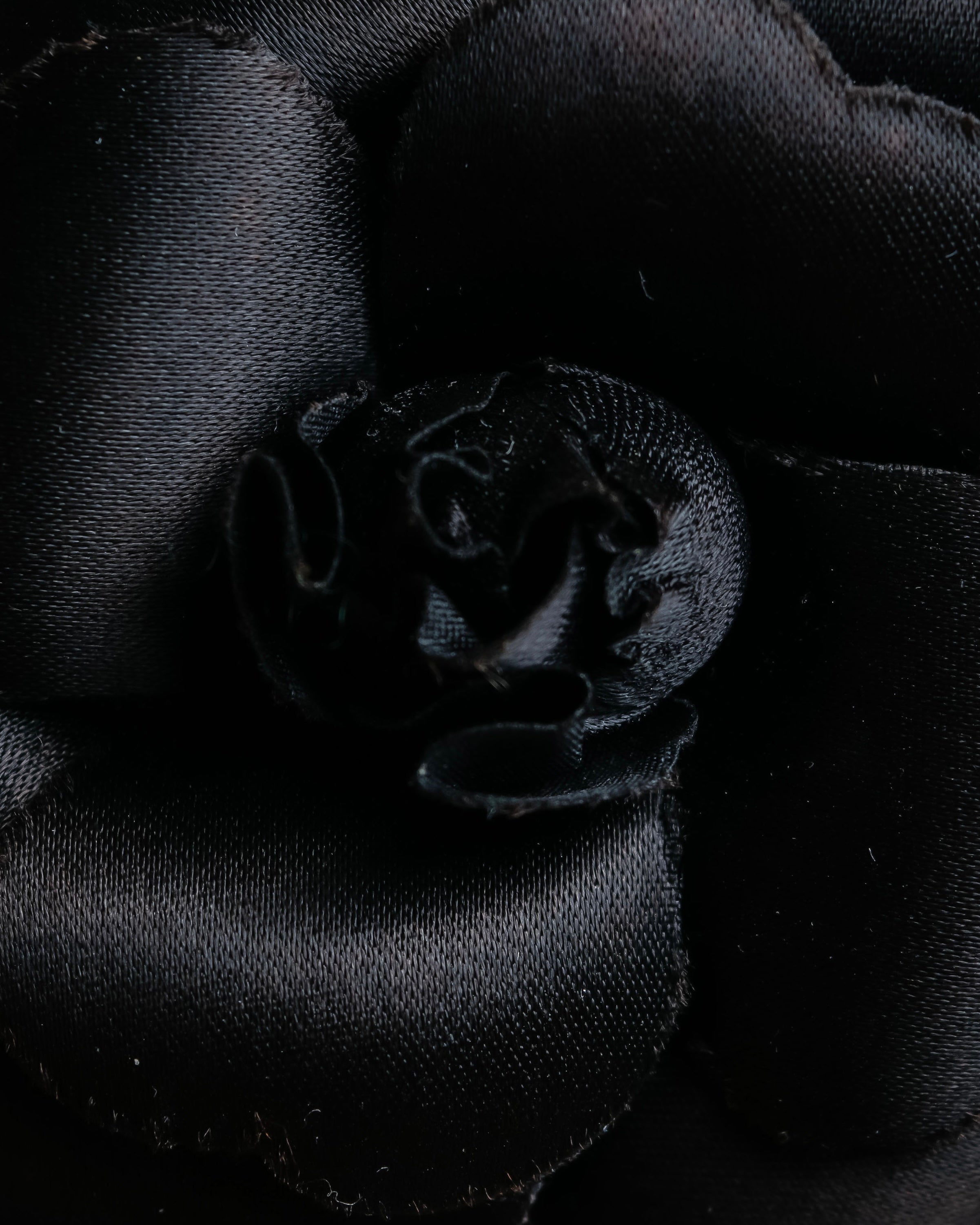 "CHANEL" Black camellia motif brooch