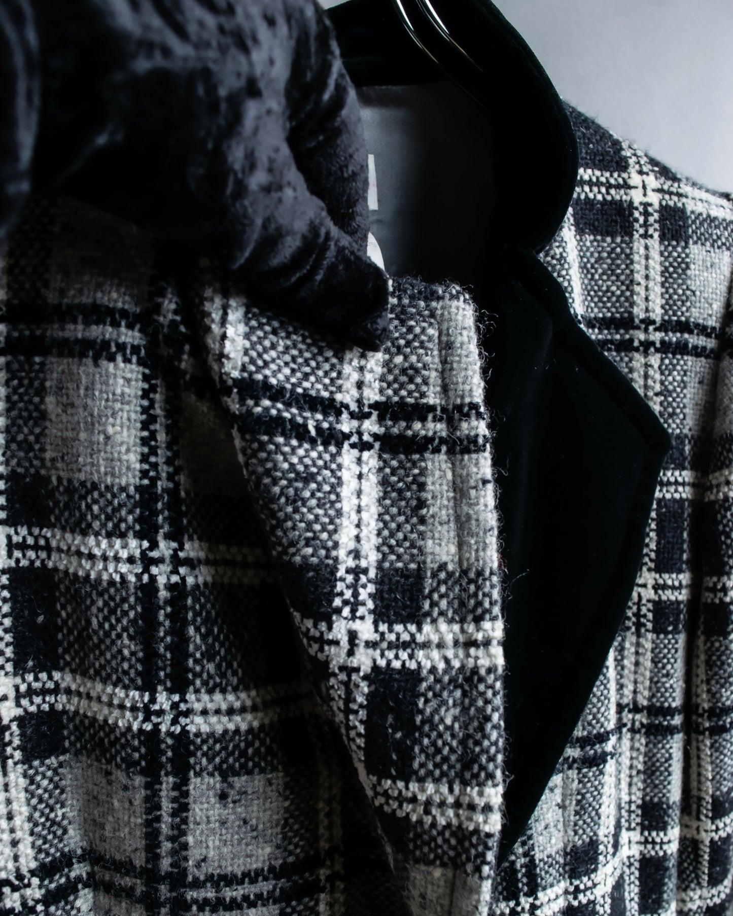 "YVES SAINT LAURENT" Monotone Madras check pattern shaped tailored jacket