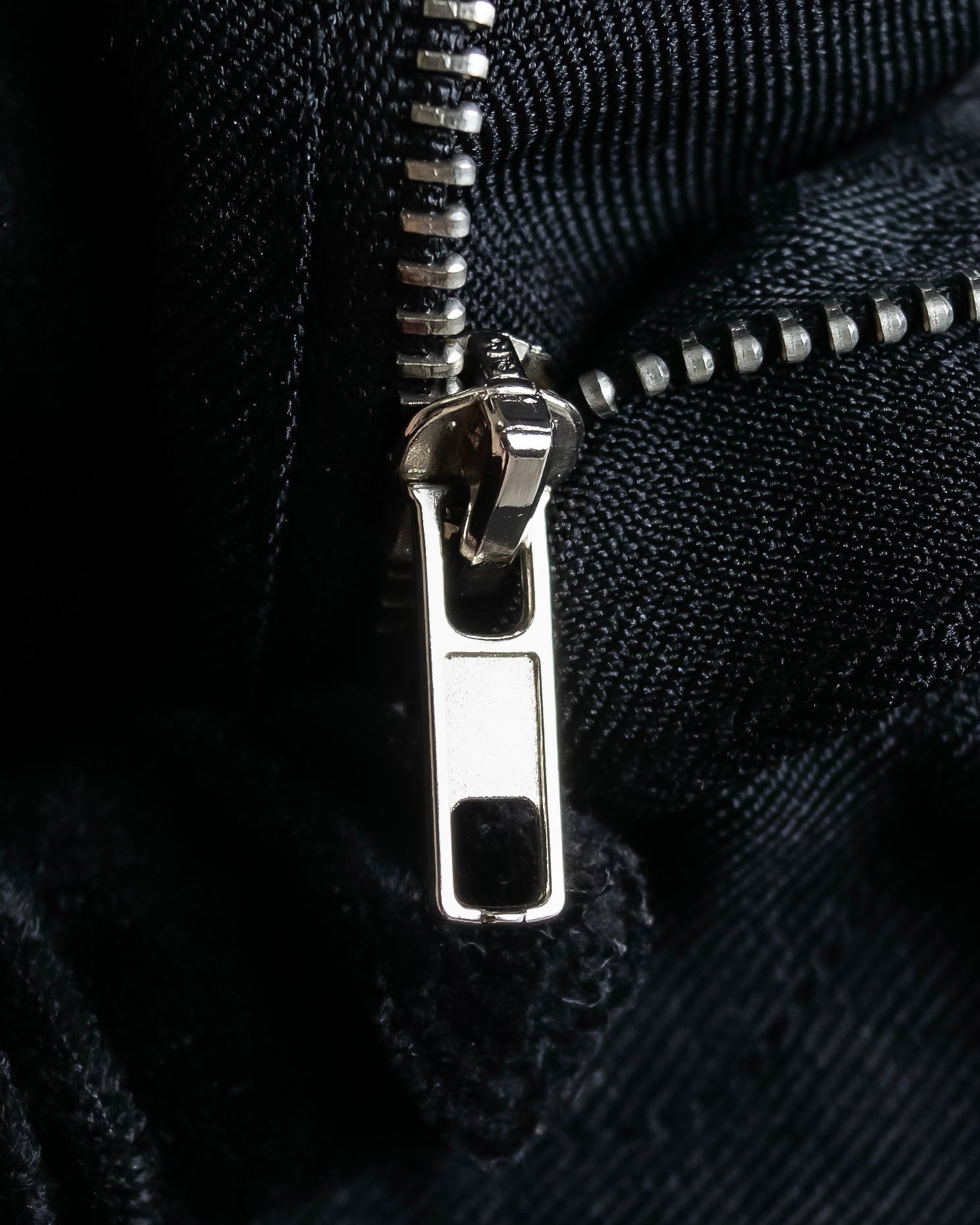 "COMME des GARCONS HOMME PLUS" 19SS Cut-off design slacks