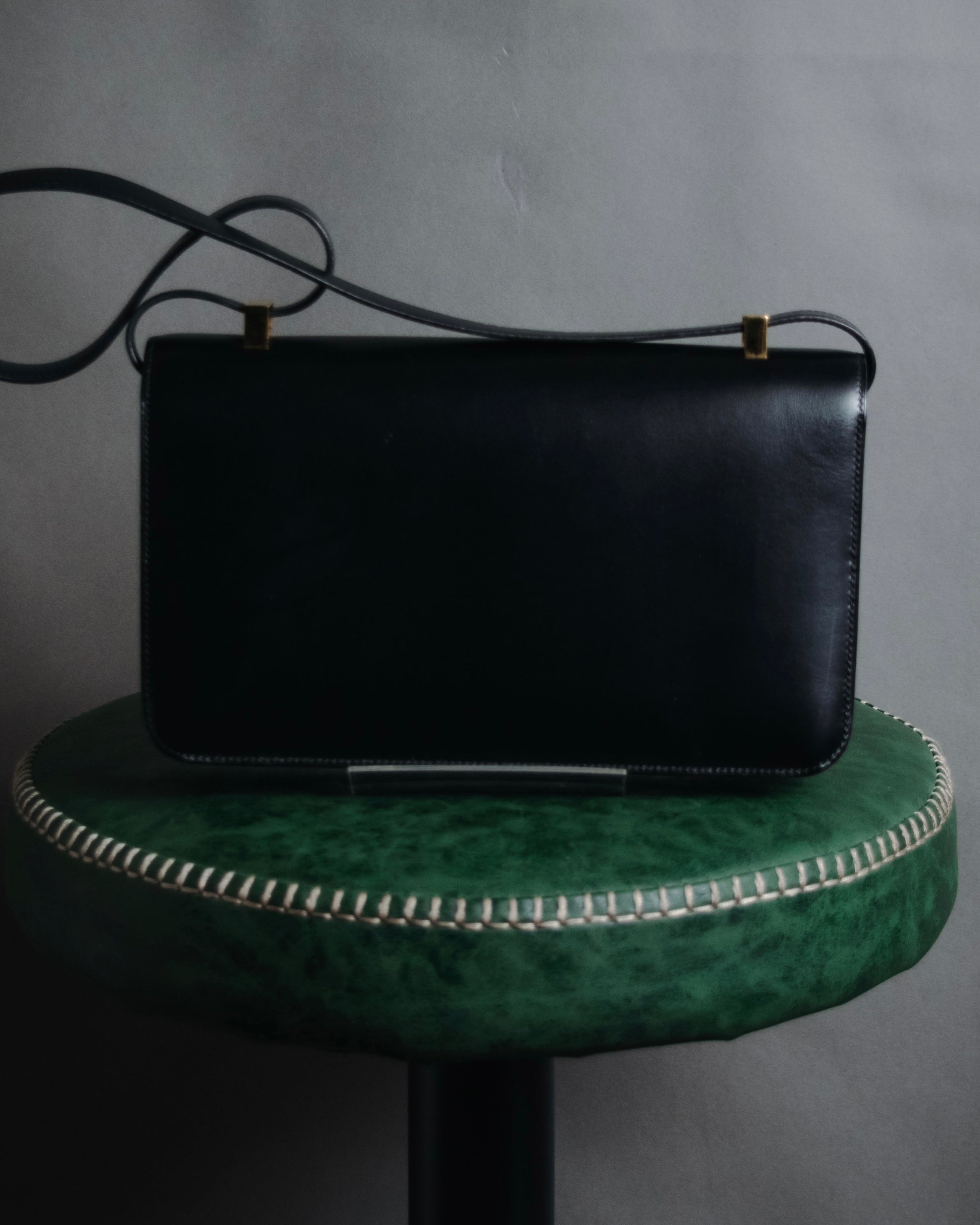 –SPECIAL– "HERMES" 90’s Box calf ring-lock accordion shoulder bag