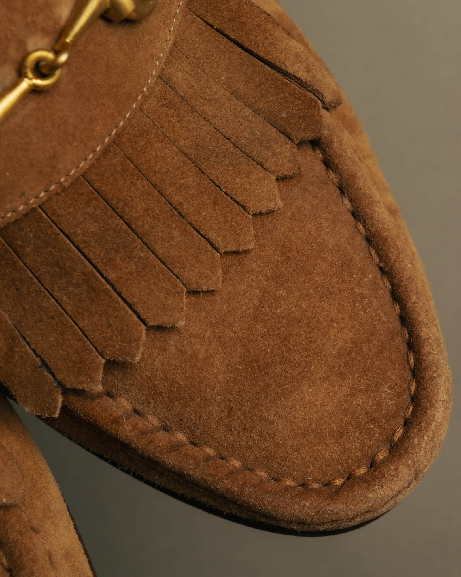 “GUCCI” 90’s-00’s Horsebit suede fringe loafers