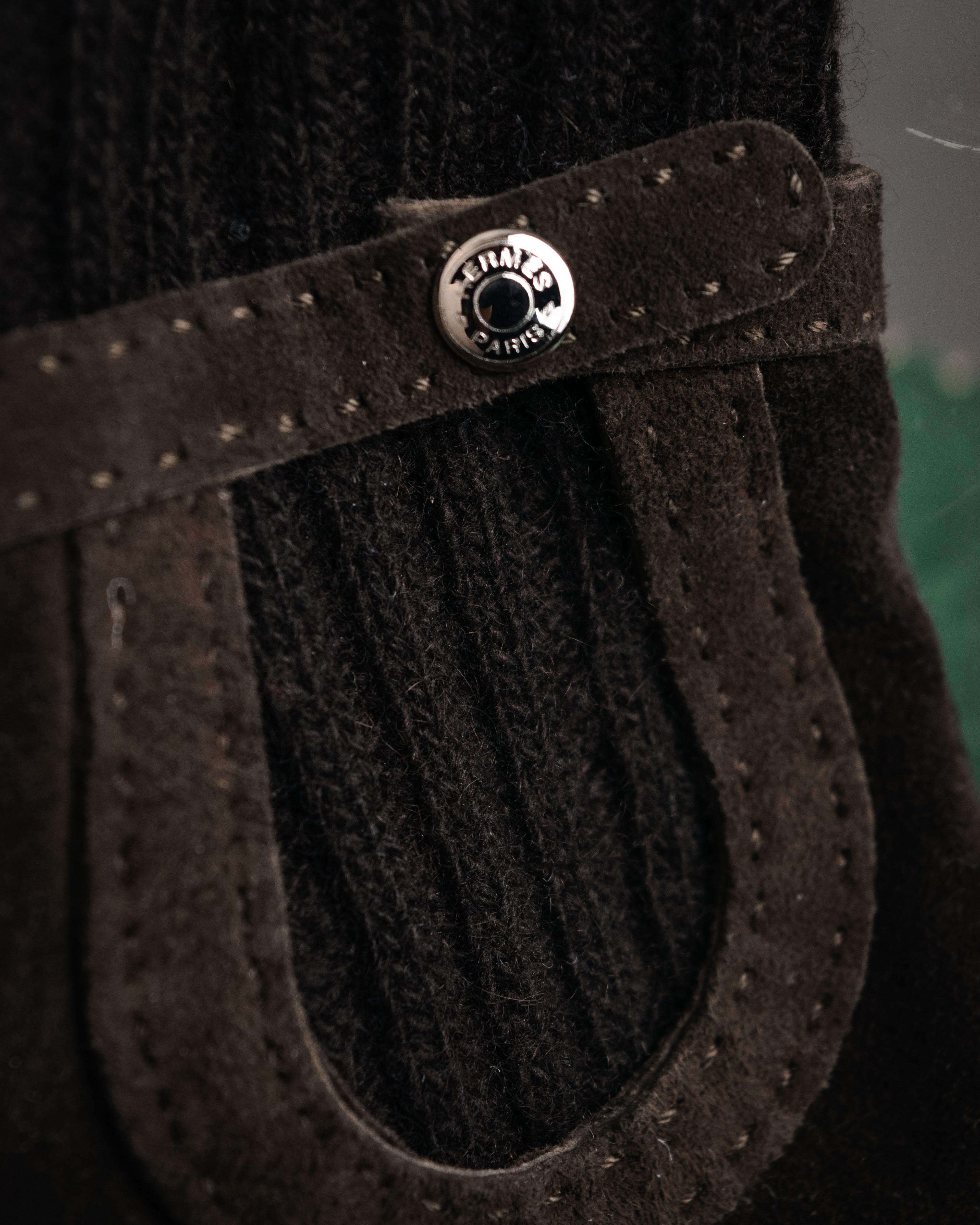 –SPECIAL– “HERMES” 80’s-90’s Cashmere lined suede driving gloves