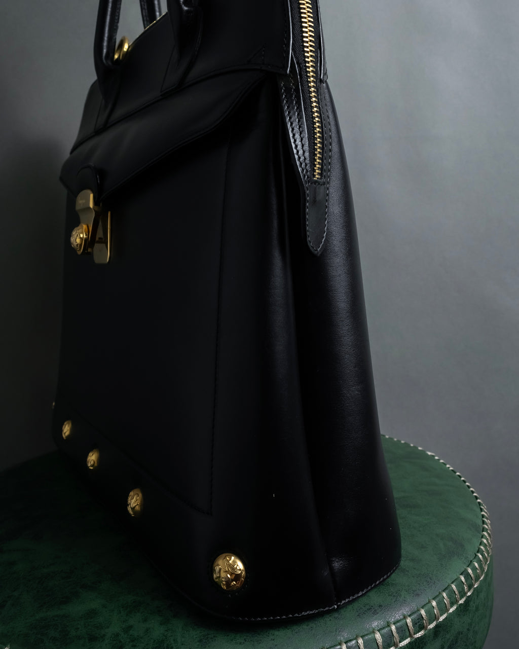 "Salvatore Ferragamo" 90's Animal motif studs design leather bag