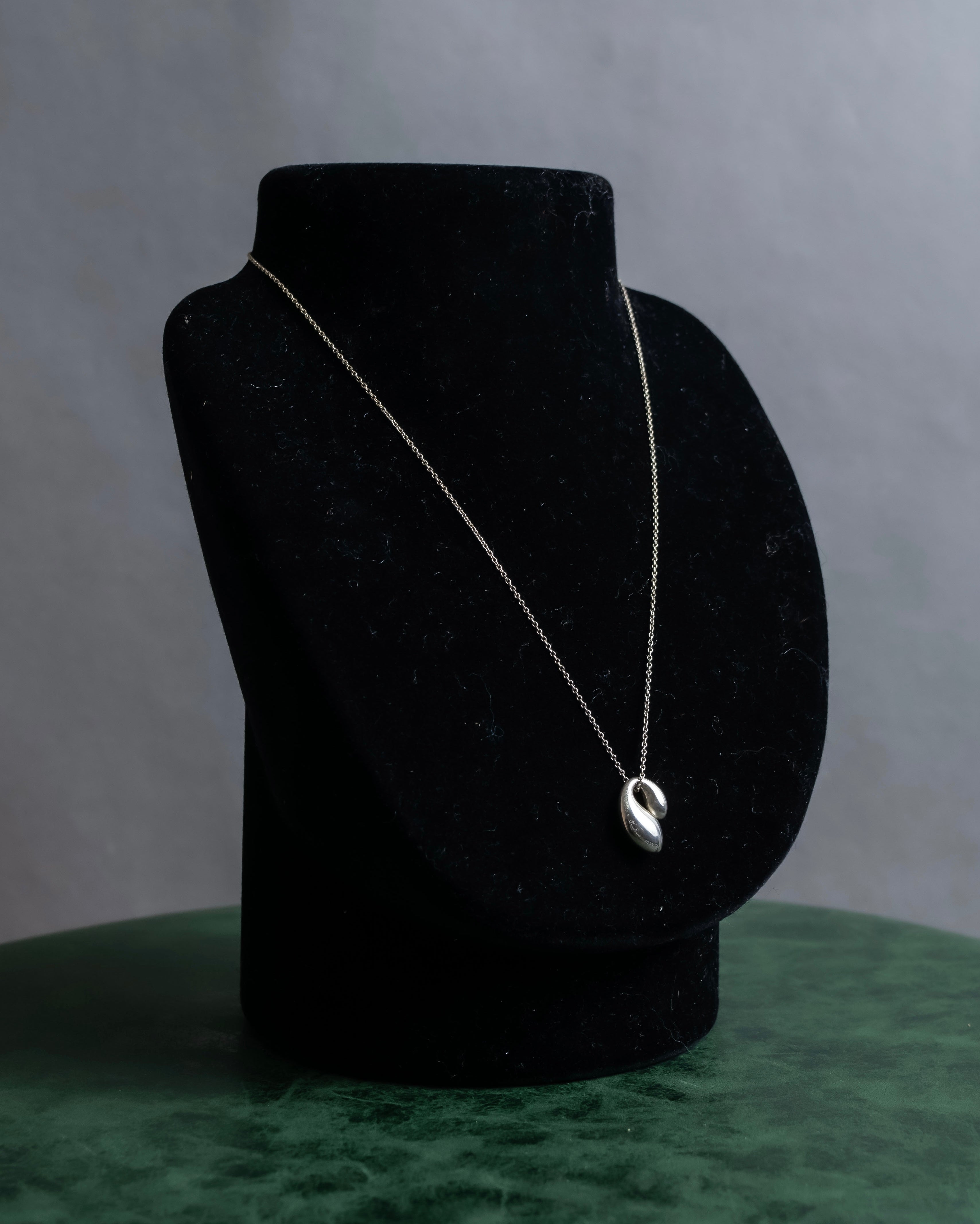 "Tiffany&Co" Elsa Peretti double teardrop motif pendant