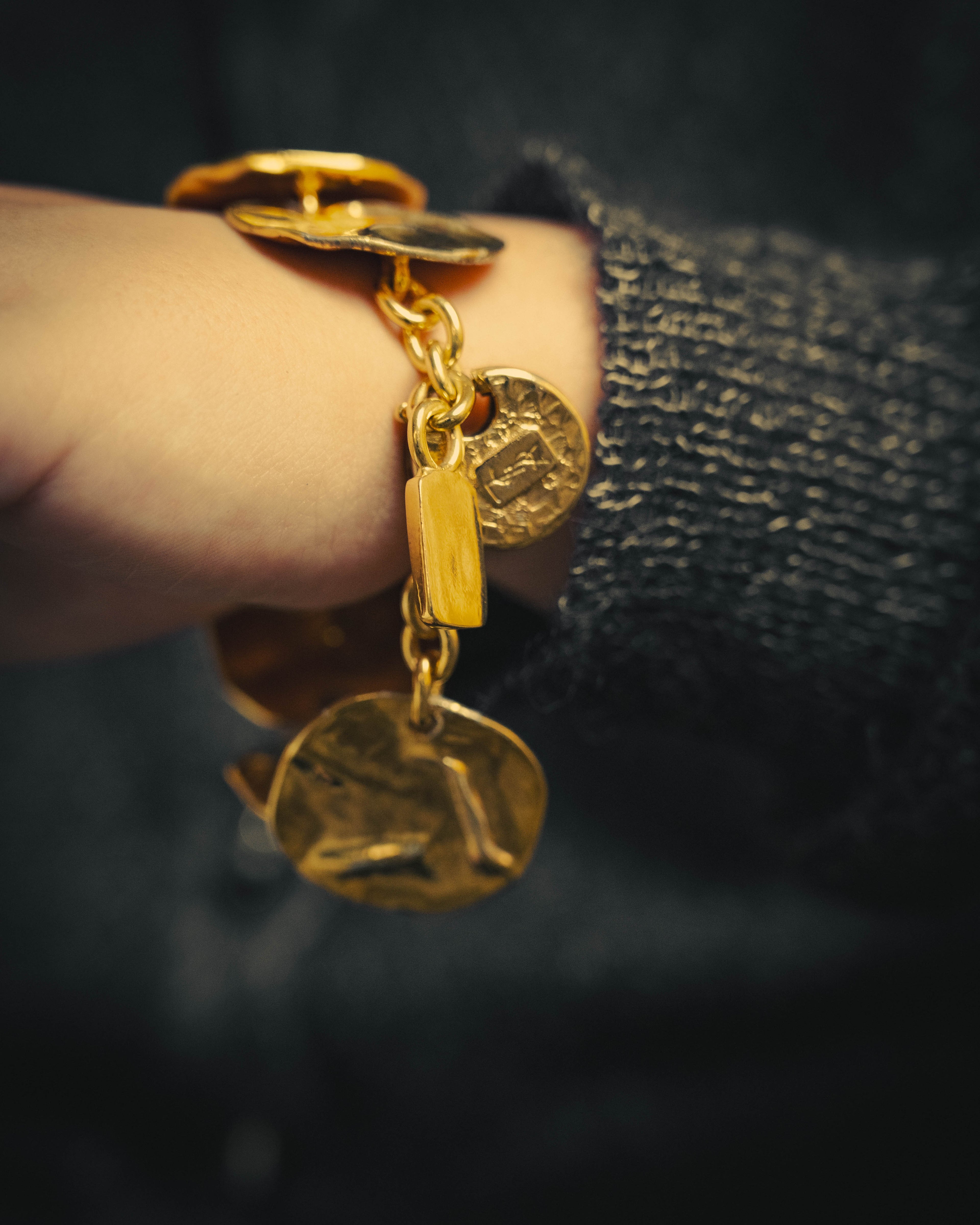-SPECIAL- “Yves Saint Laurent” 80’s-90’s Hammered gold coin link bracelet