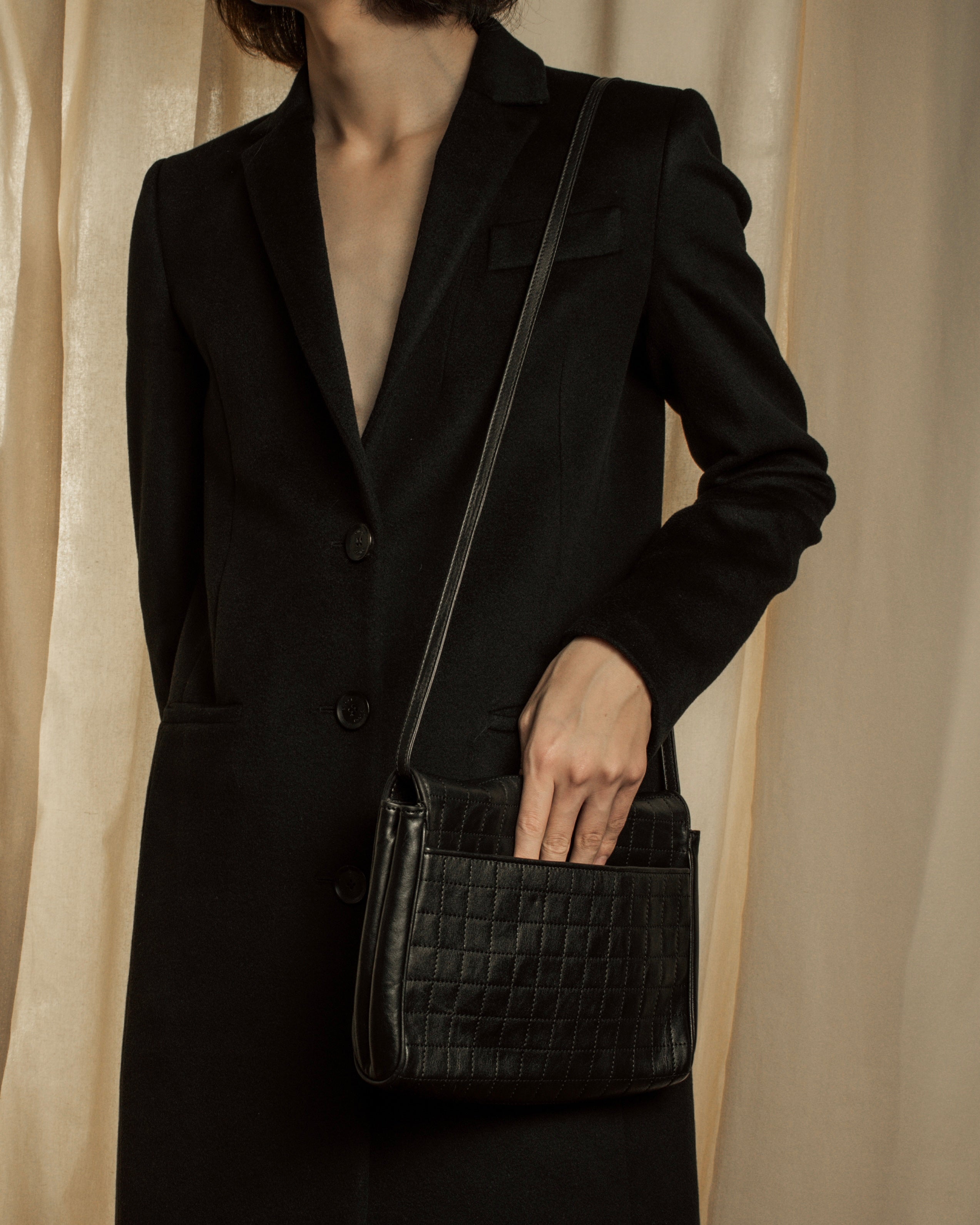 "CELINE" 80's-90's Crest metal fittings design quilted leather bag