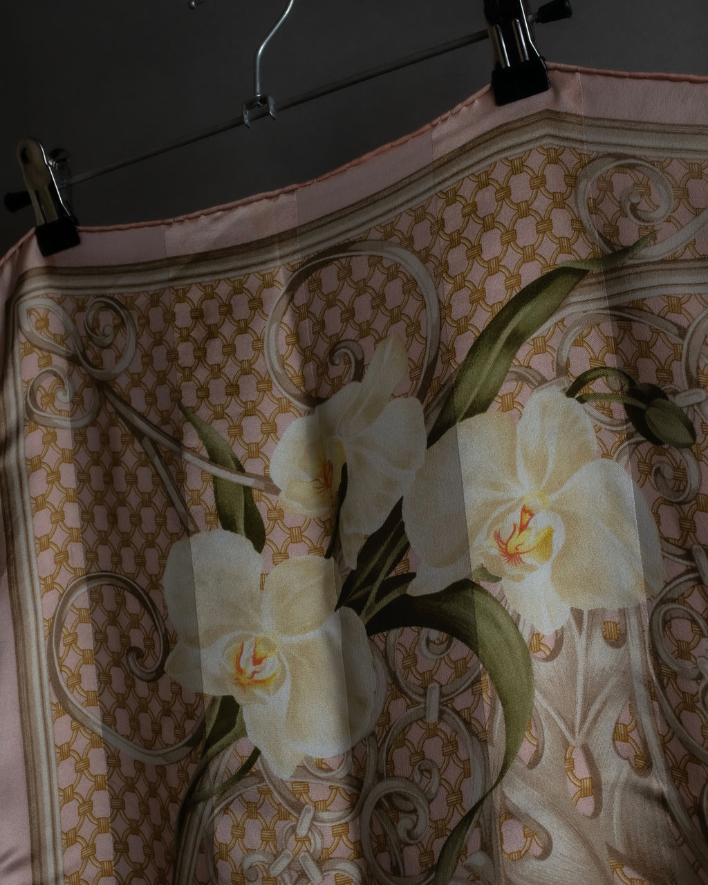 "Christian Dior" Geometric＆arabesque motif silk scarf